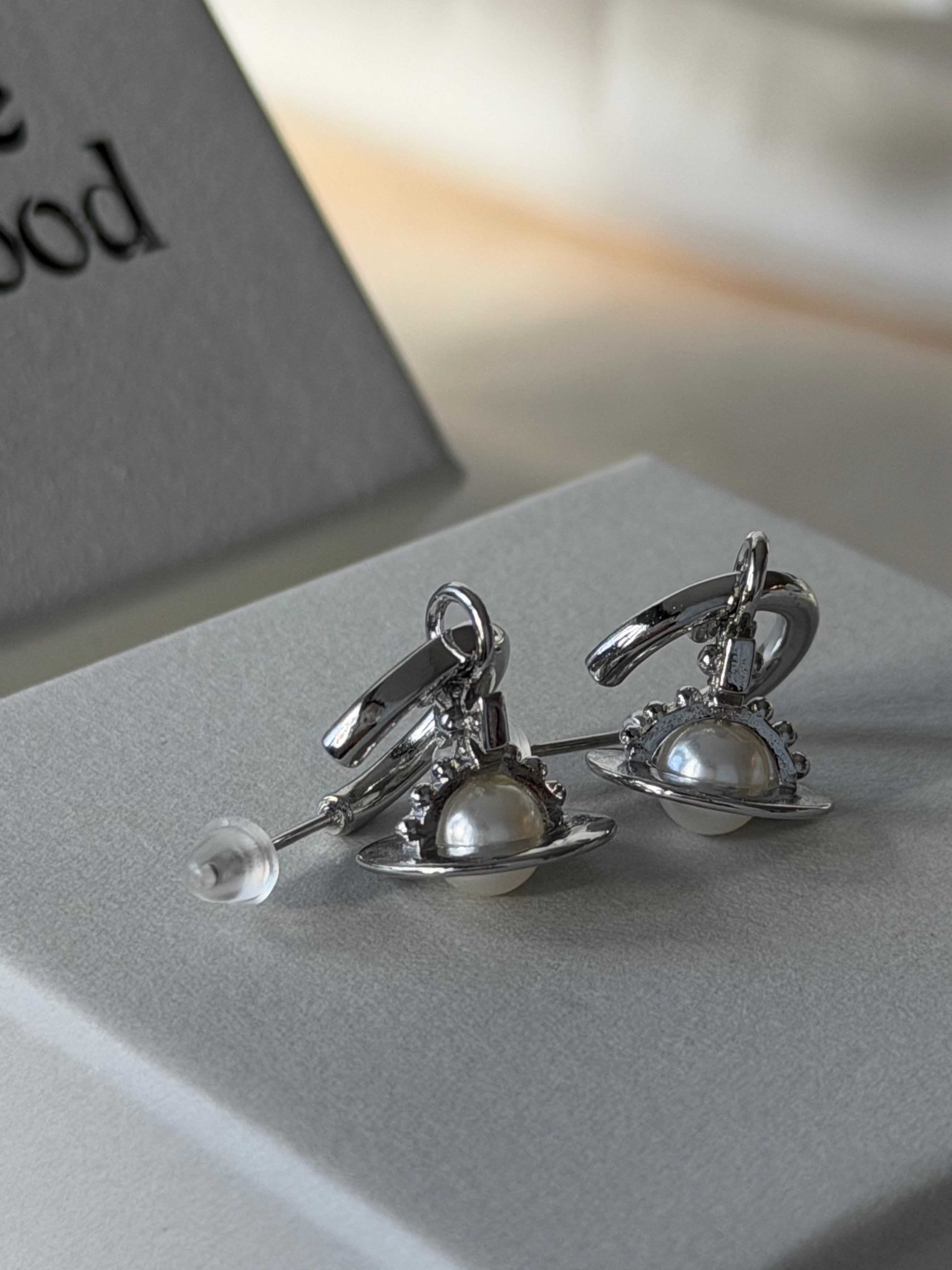 VW Pearl Orb Earrings