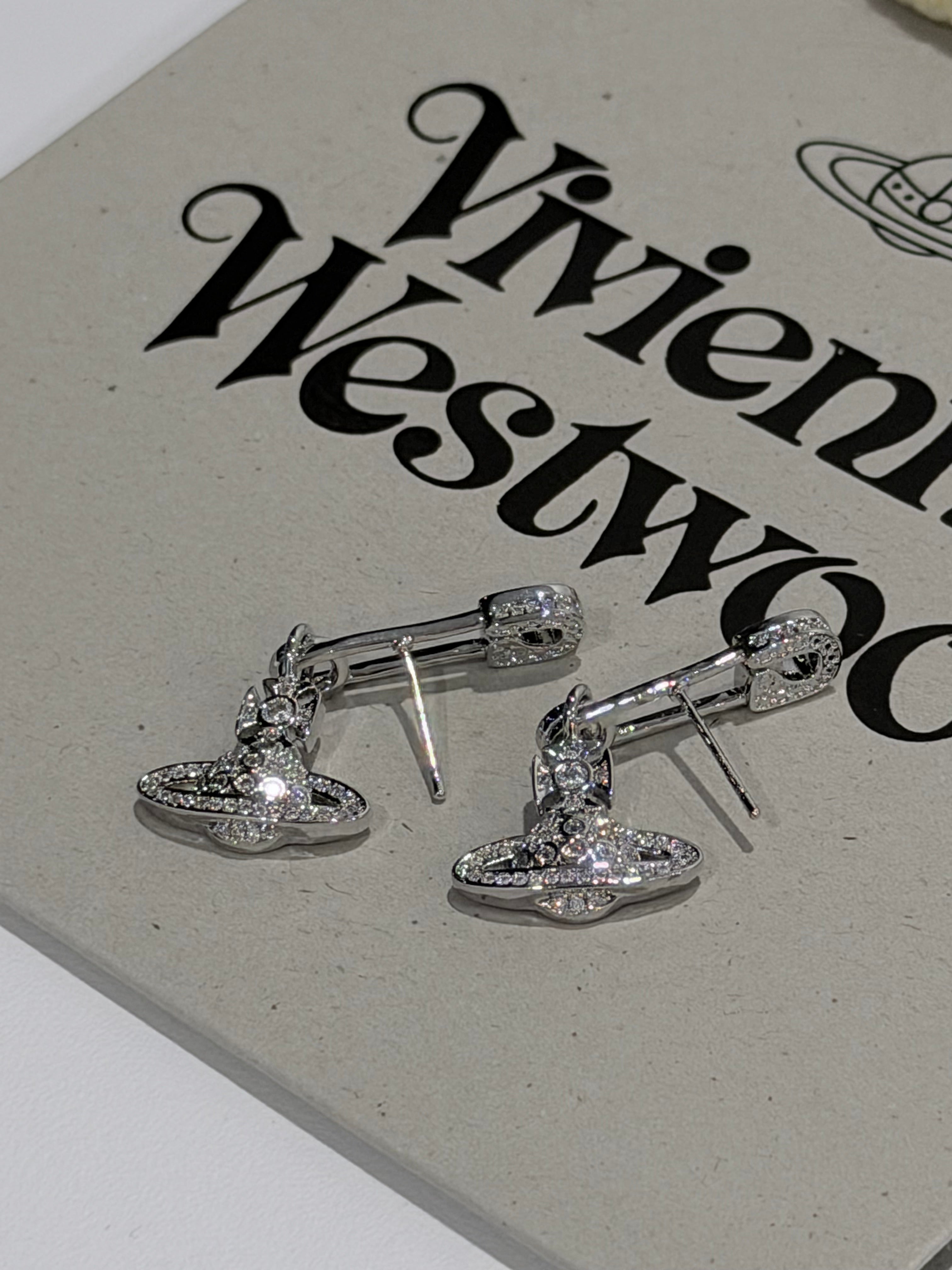 VW Lucrece Earrings - Silver