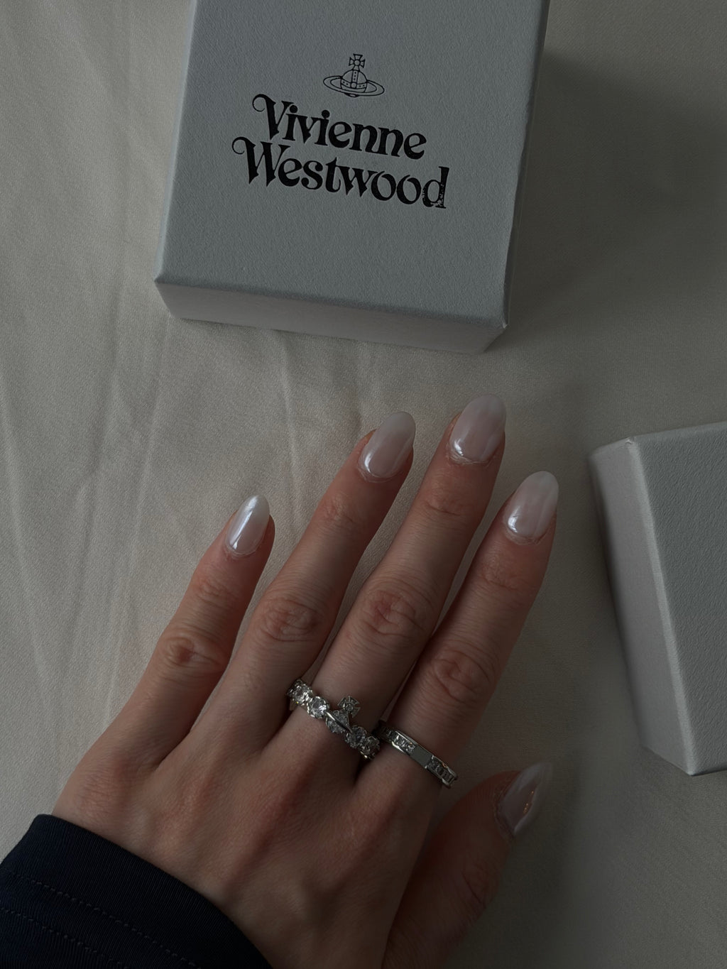 VW Crystal Orb Double Ring - Silver