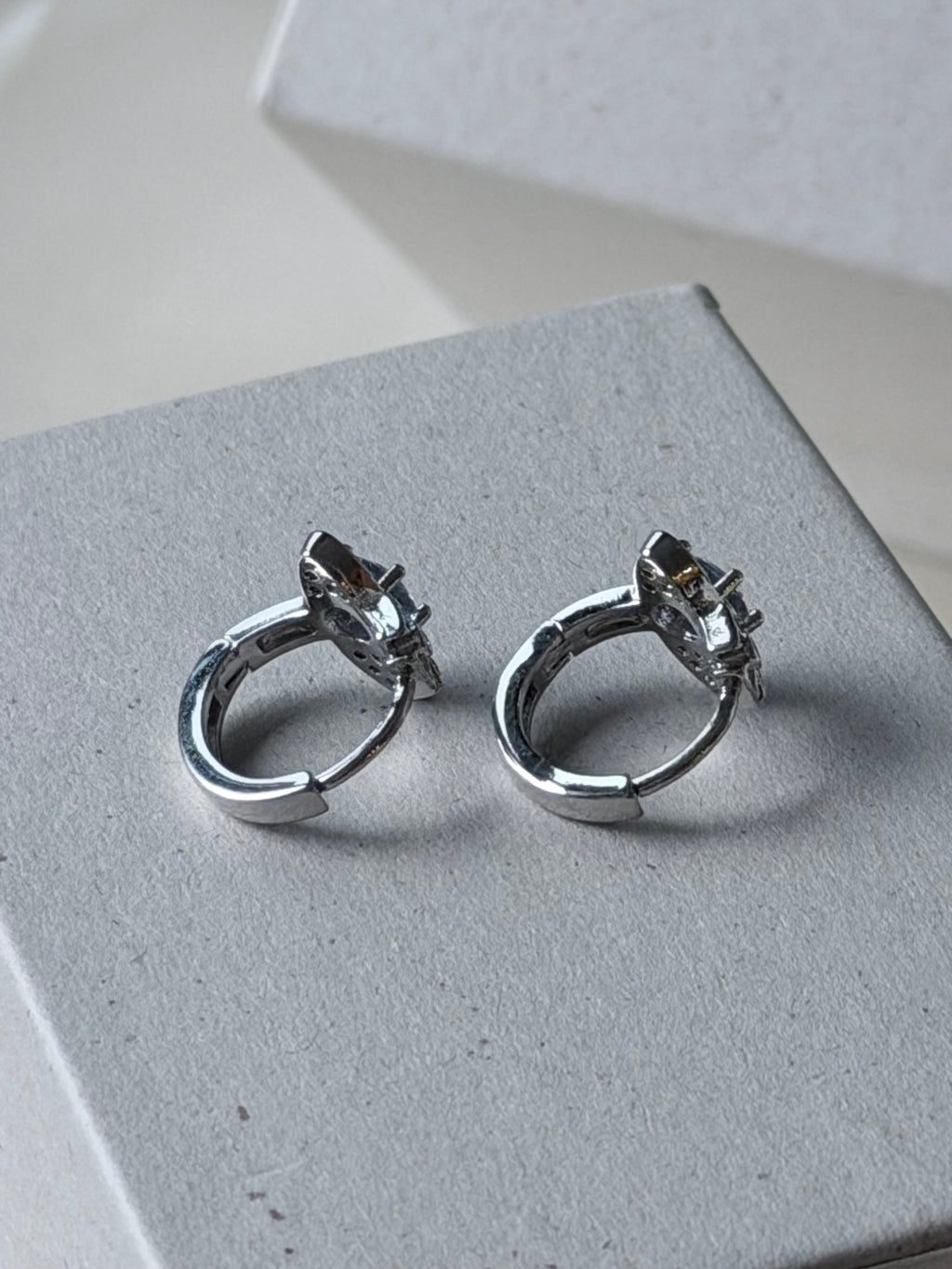 VW Ariella Earrings - Blue