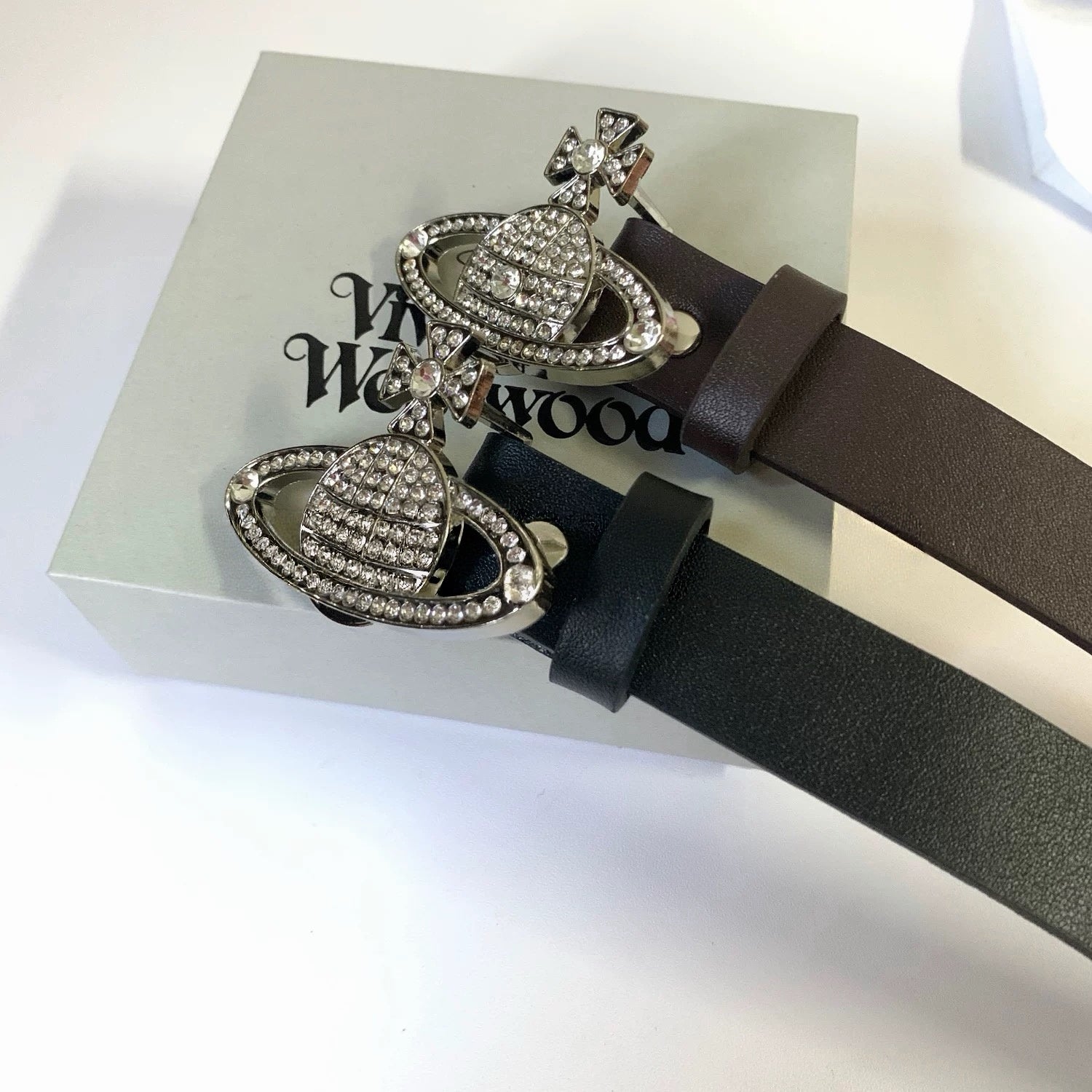 VW Medium Bas Relief Belt - Brown