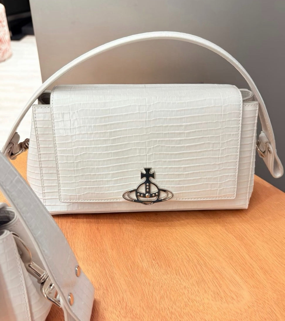 VW Hazel Medium Handbag - Cream