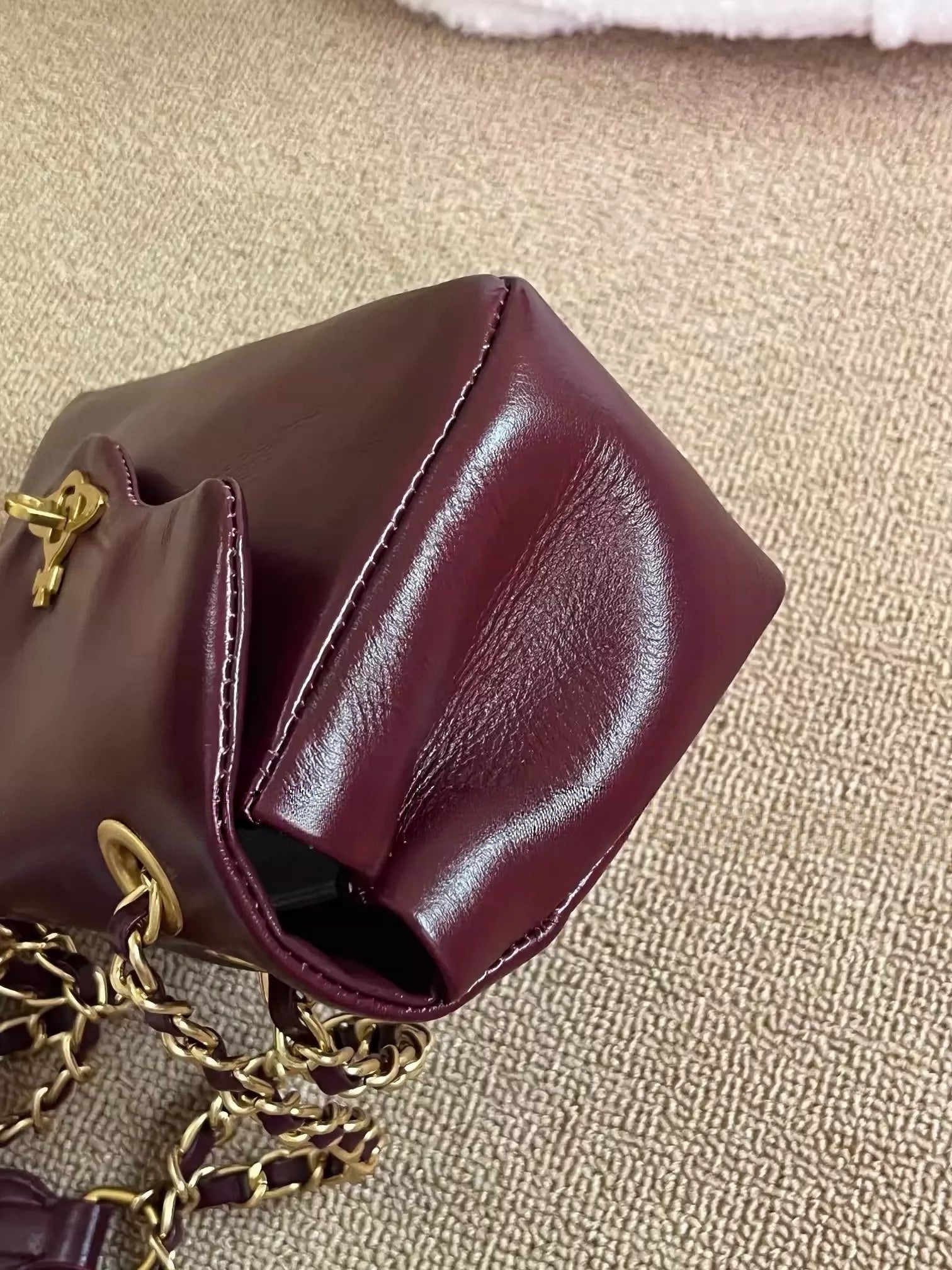 VW Anita Medium Bag - Maroon
