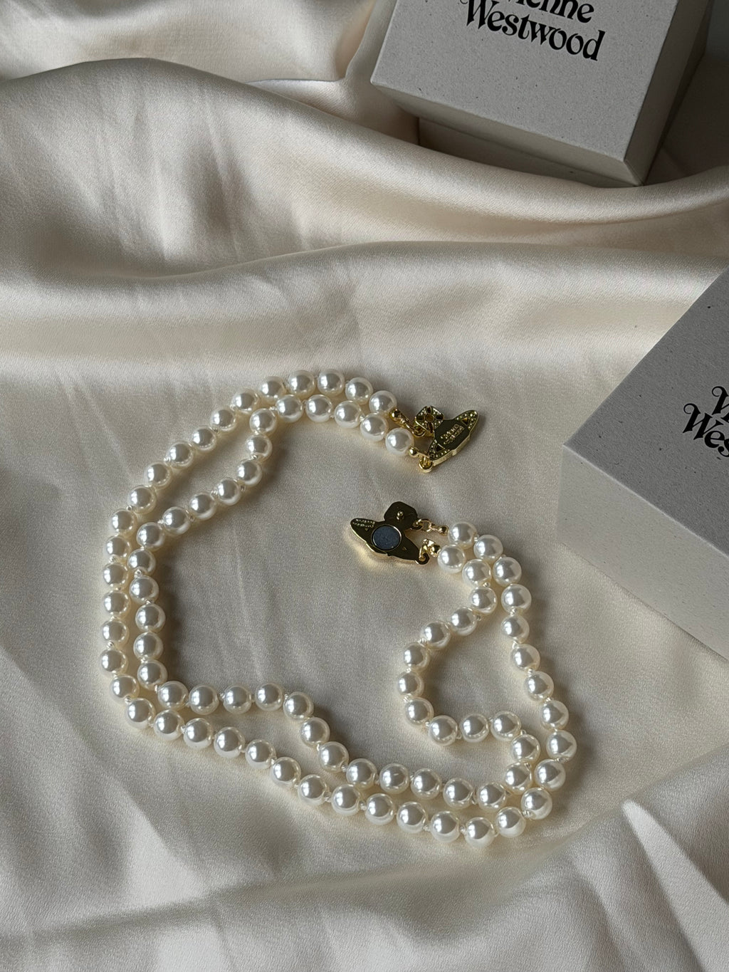 VW Two Row Pearl Bas Relief Choker - Gold