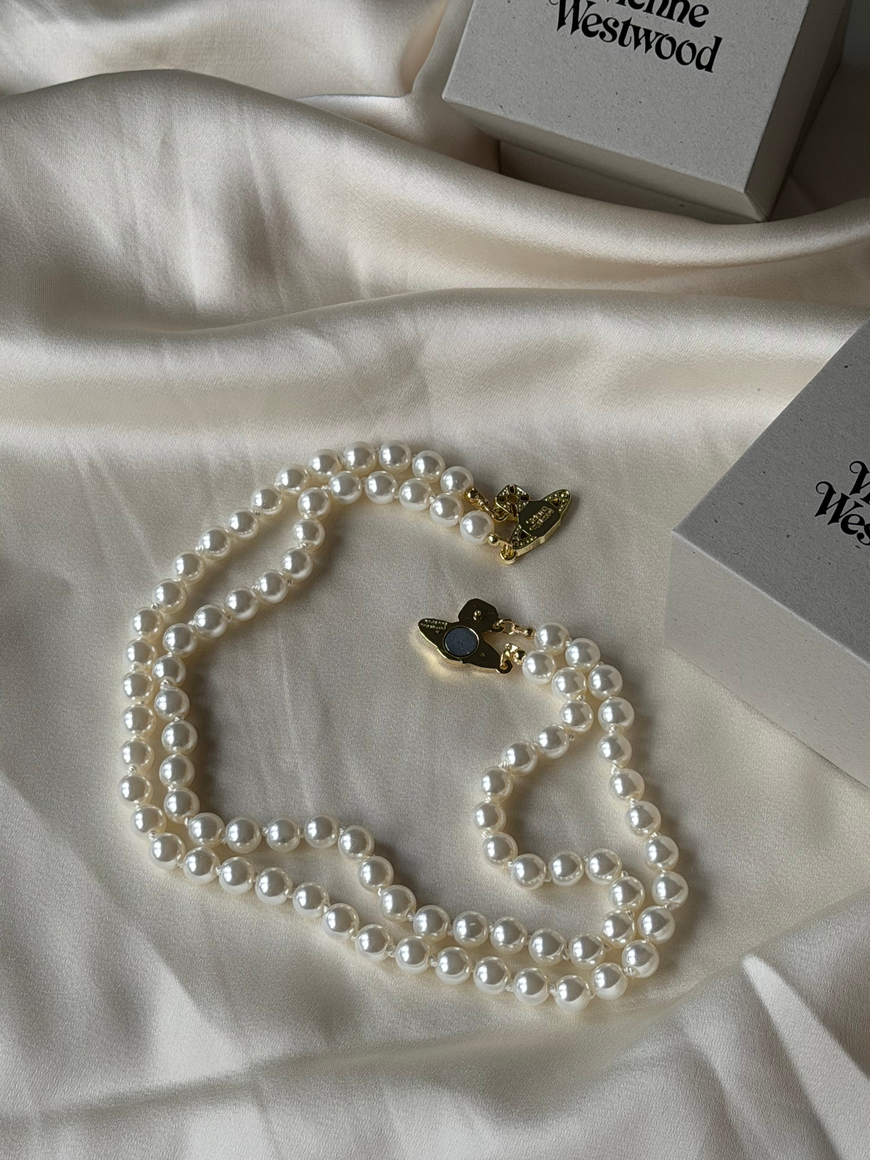 VW Two Row Pearl Bas Relief Choker - Gold