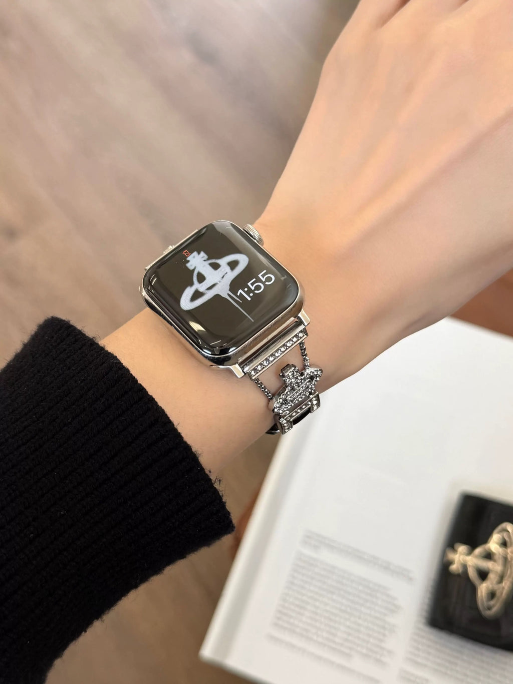 VW Vienna Crystal Watch Strap - Black