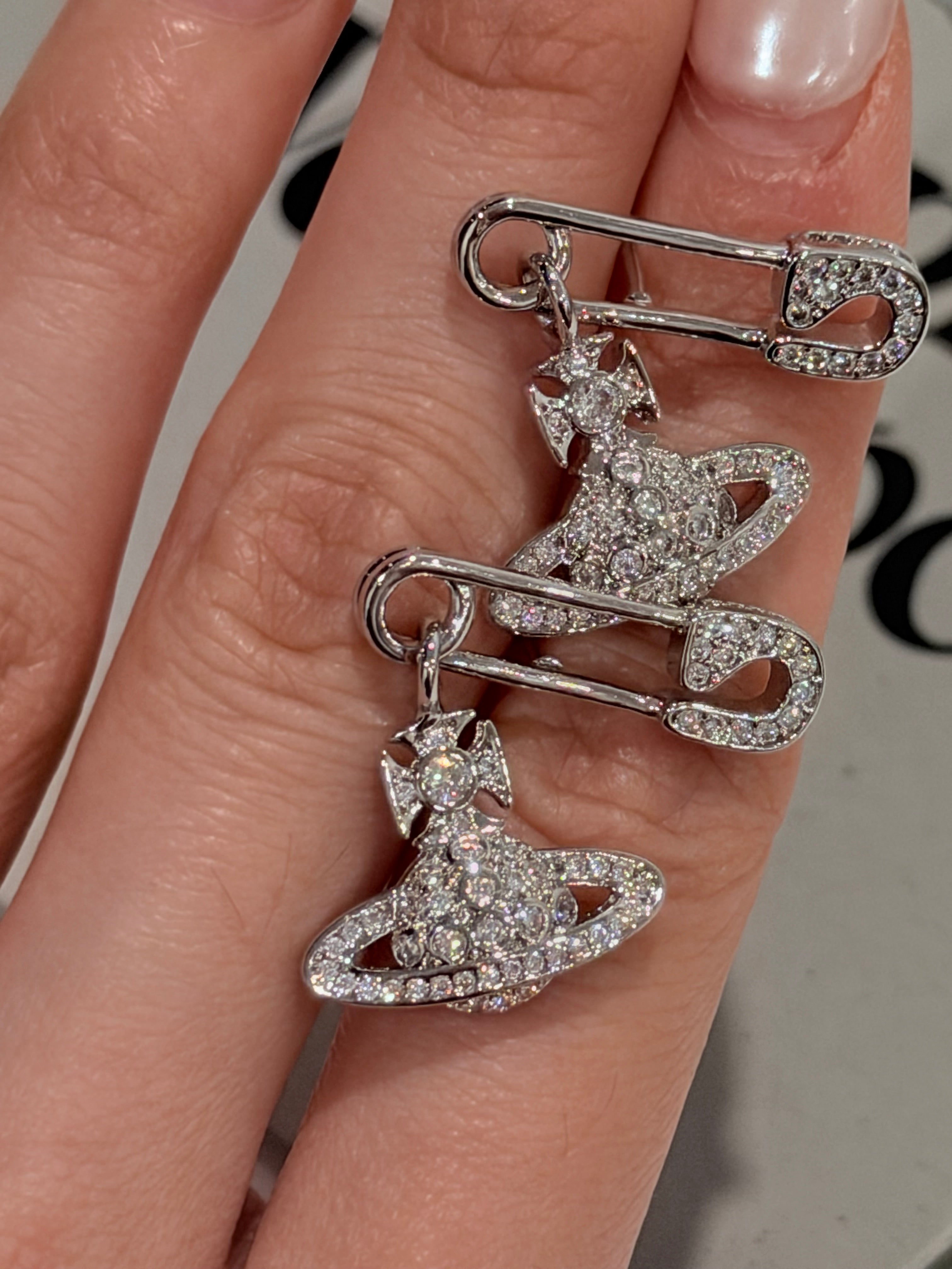 VW Lucrece Earrings - Silver