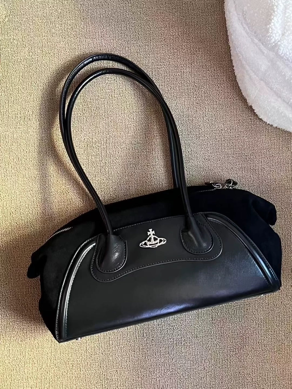VW Shirley Small Holdall