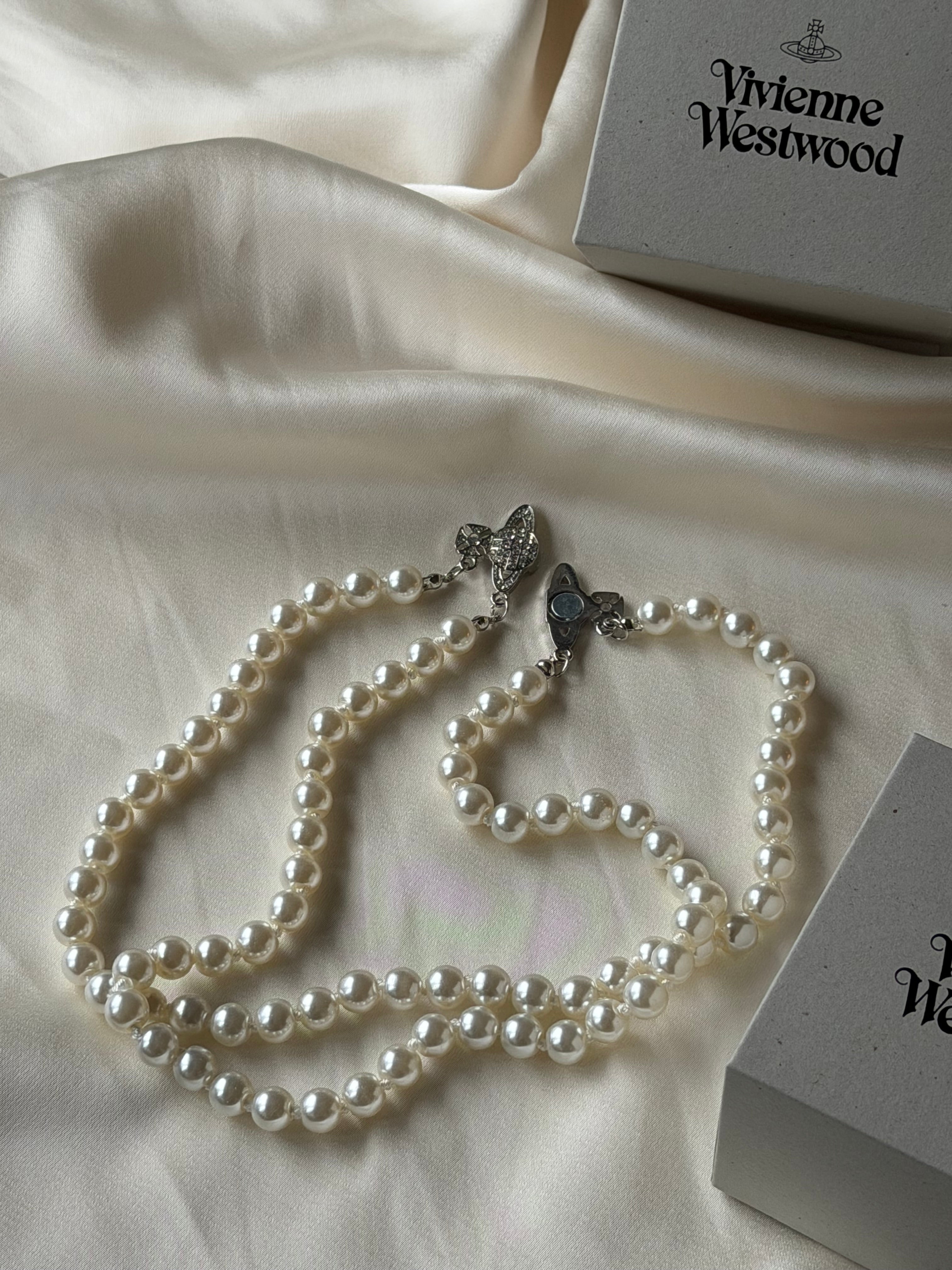 VW Two Row Pearl Bas Relief Choker - Silver