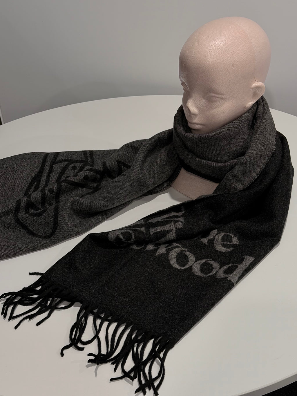 VW Single Orb And Lettering Scarf - Dark Gray