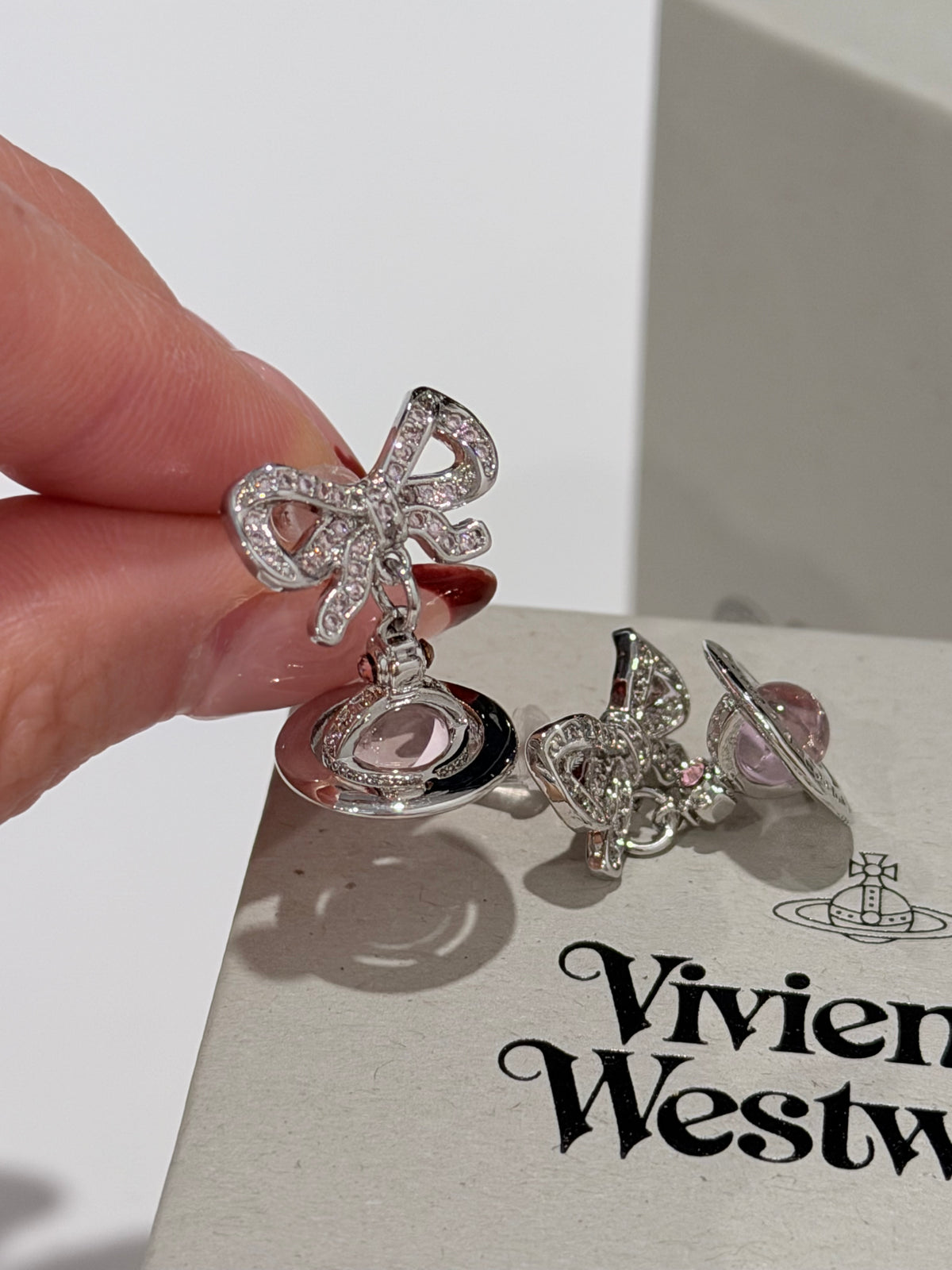 Boucles d'oreilles pendantes VW Ribbon Orb - Rose