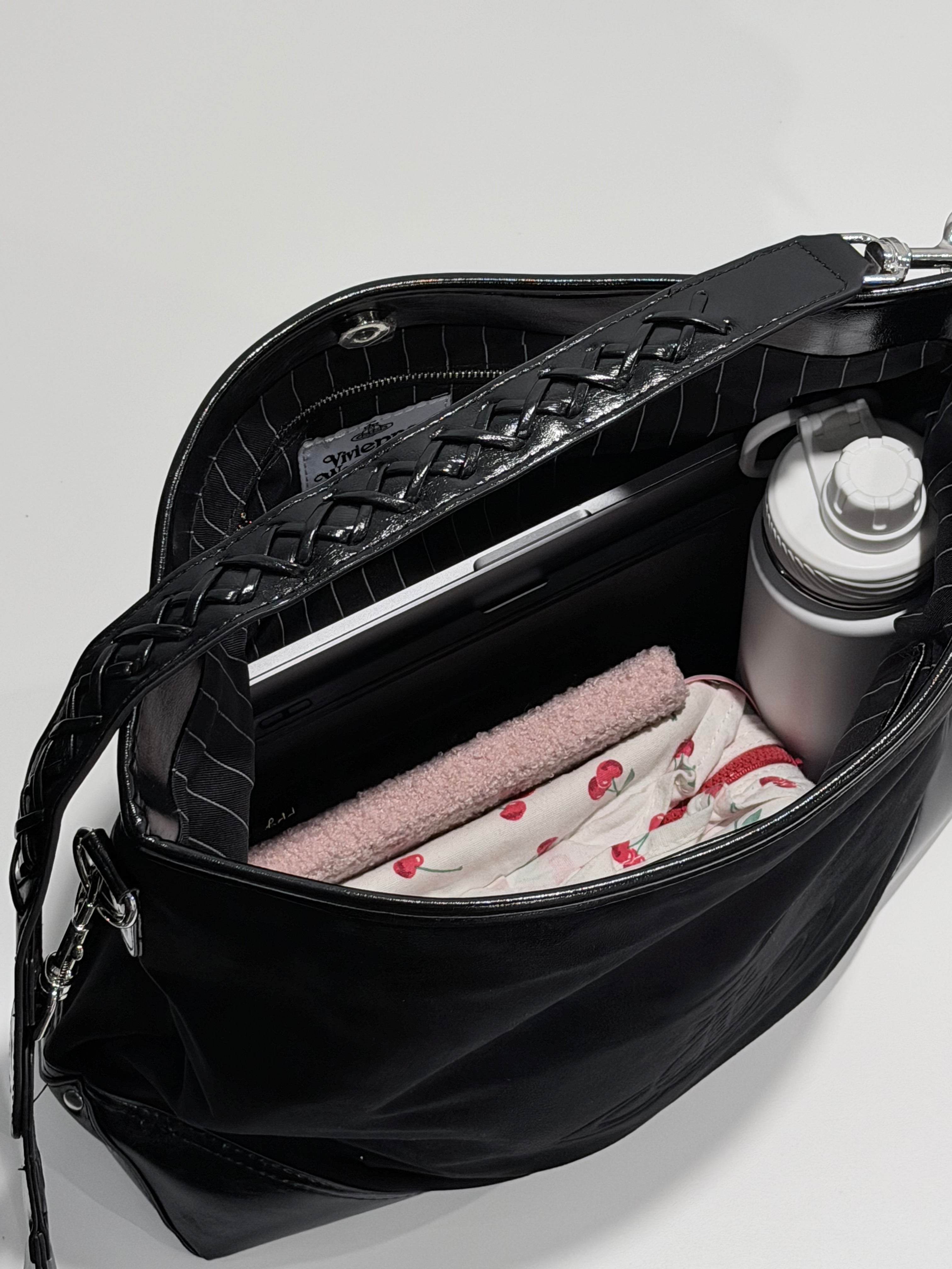 VW Maxime Large Shoulder Bag - Black