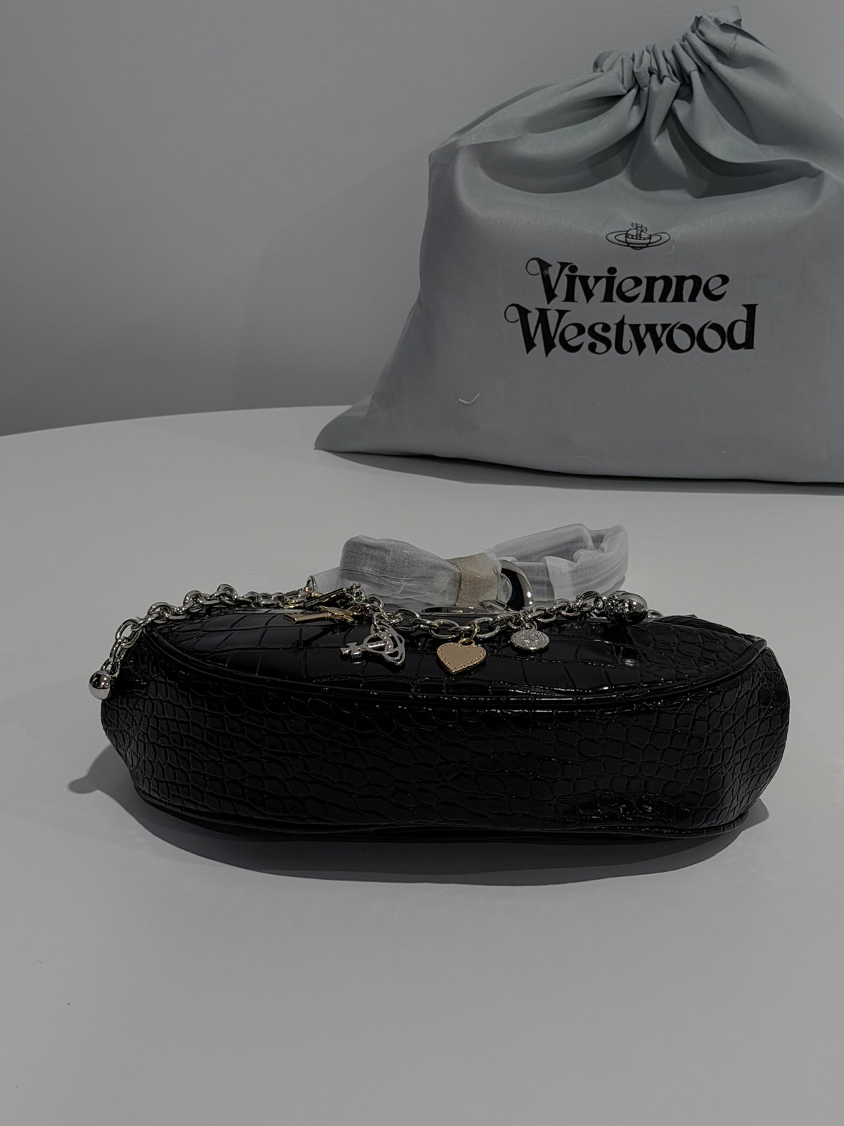 VW Charm Frame Purse - Glossy Black