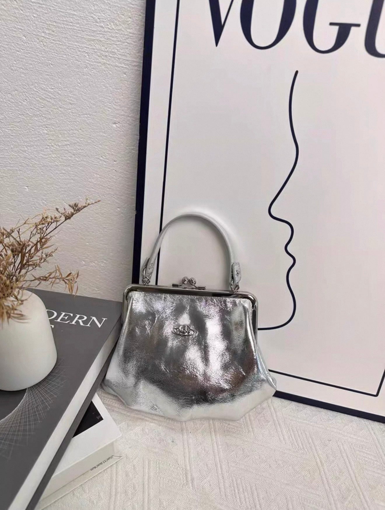 VW Granny Frame Purse - Silver