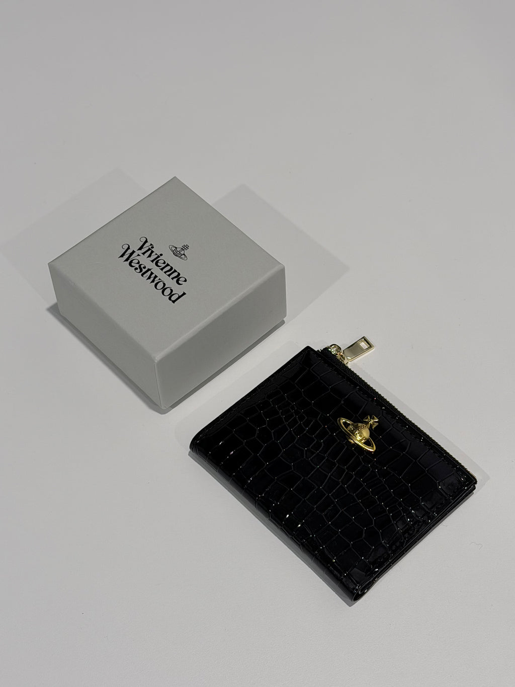 VW Slim Flap Purse - Black