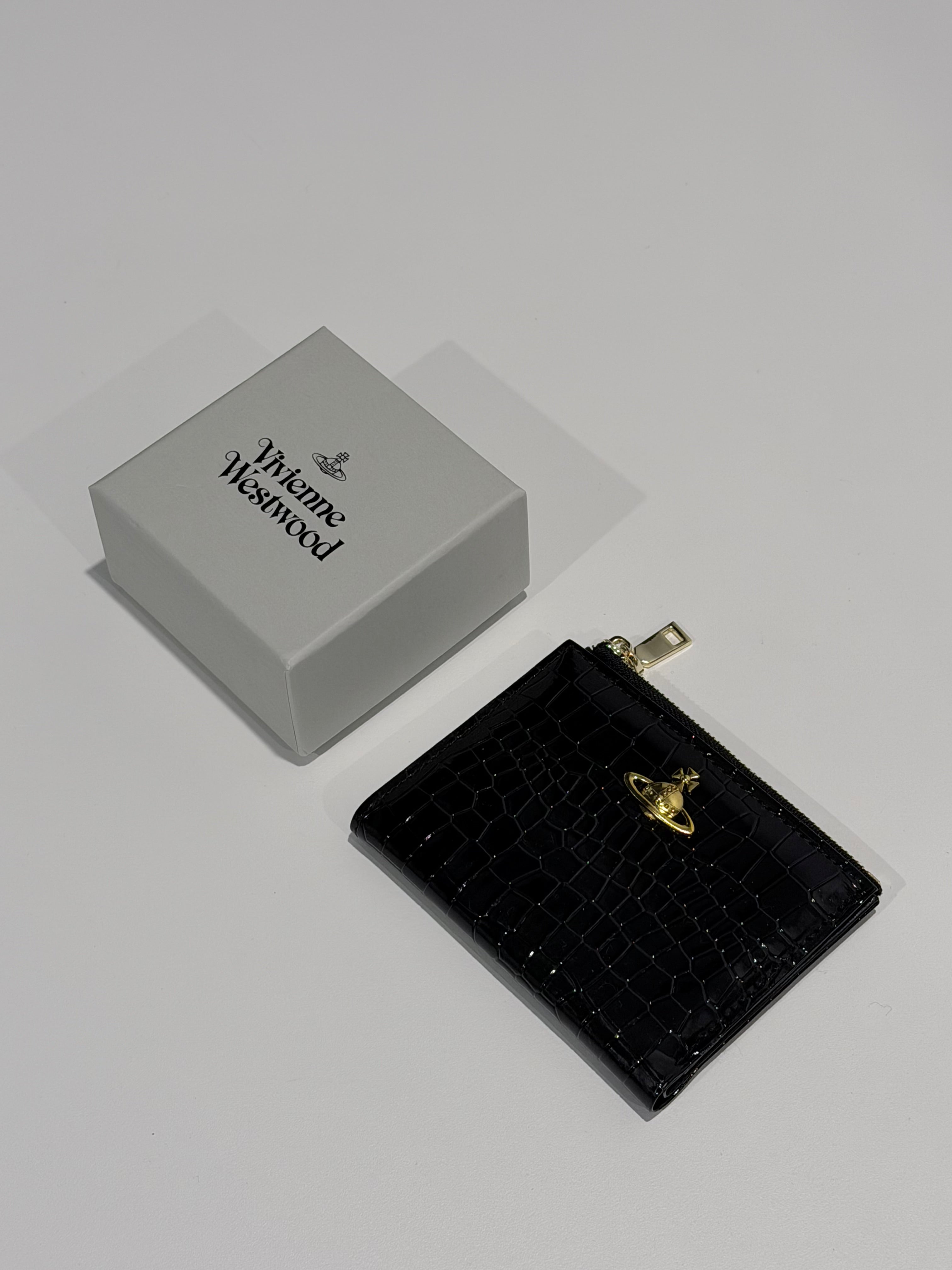 VW Slim Flap Purse - Black