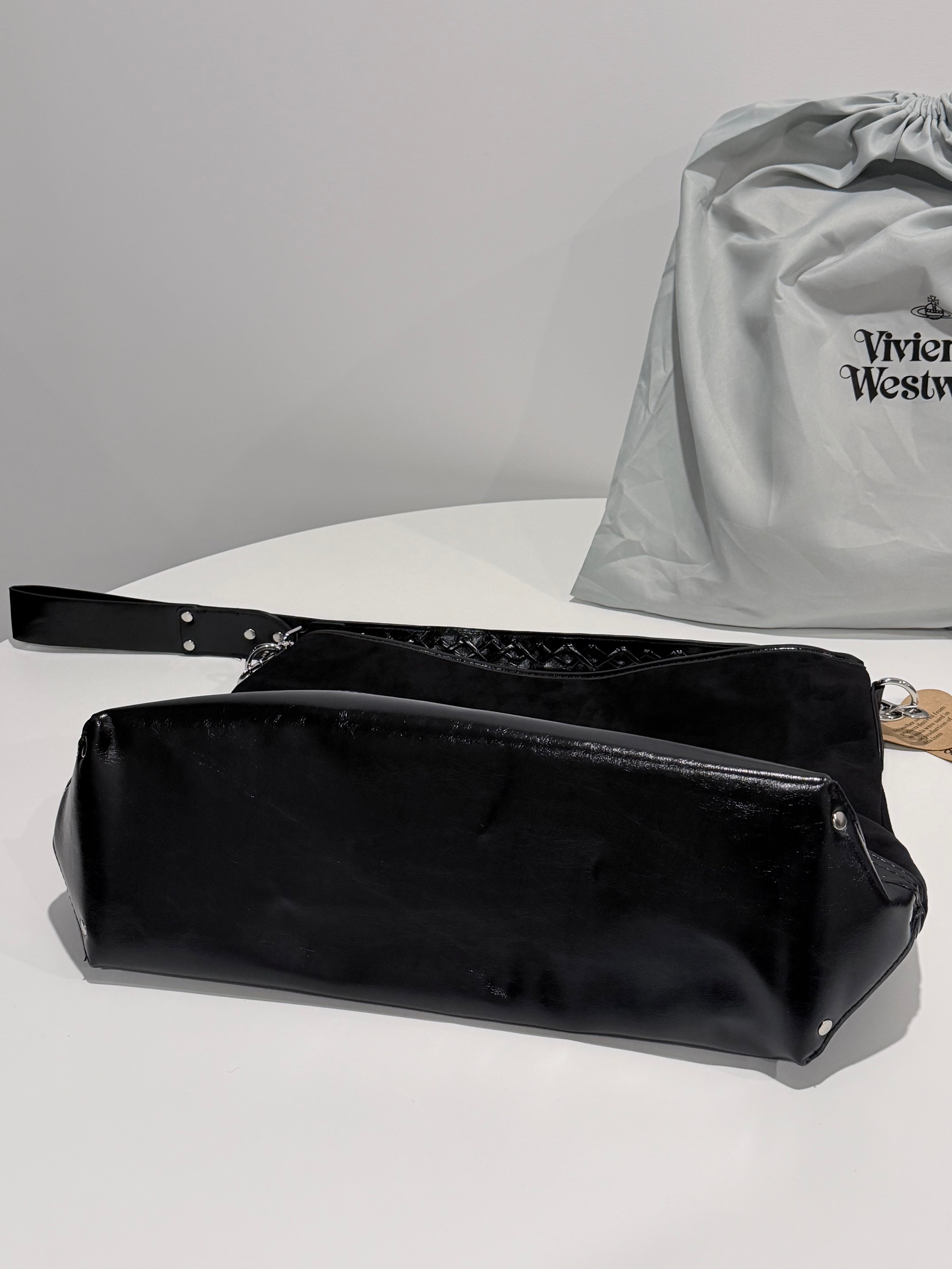 VW Maxime Large Shoulder Bag - Black