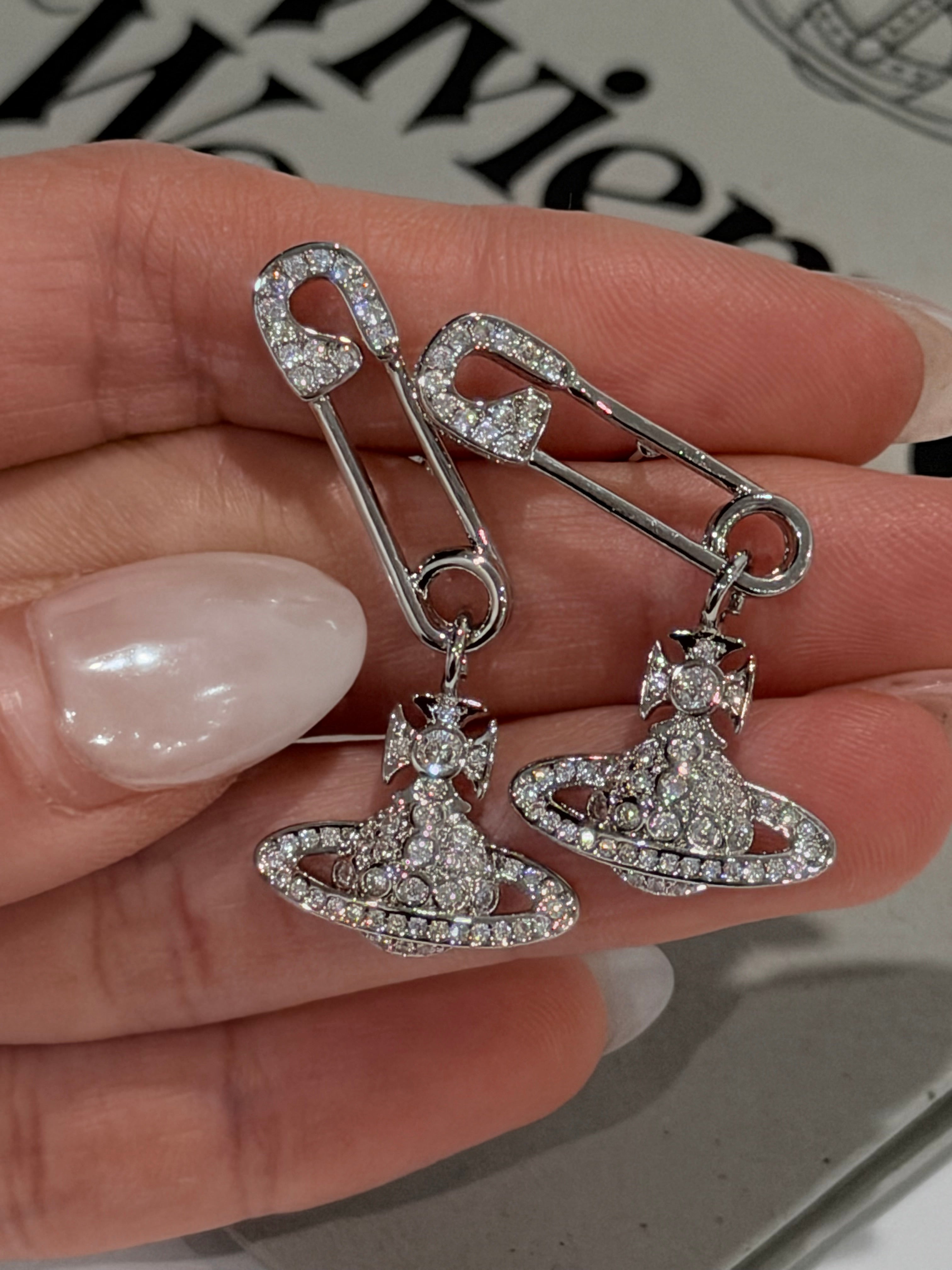 VW Lucrece Earrings - Silver
