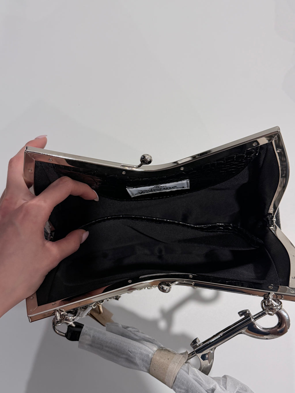 VW Charm Frame Purse - Glossy Black