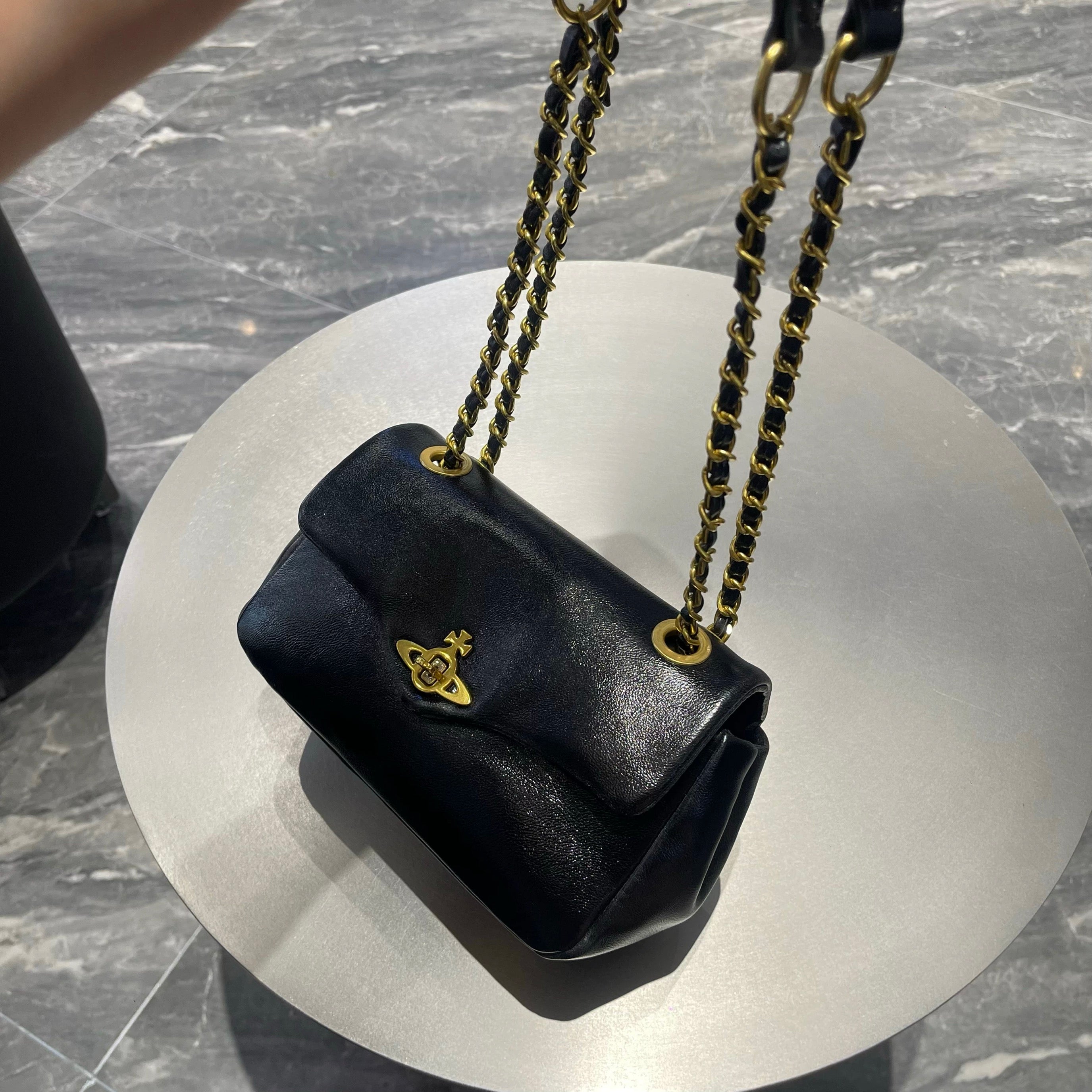 VW Anita Medium Bag - Black