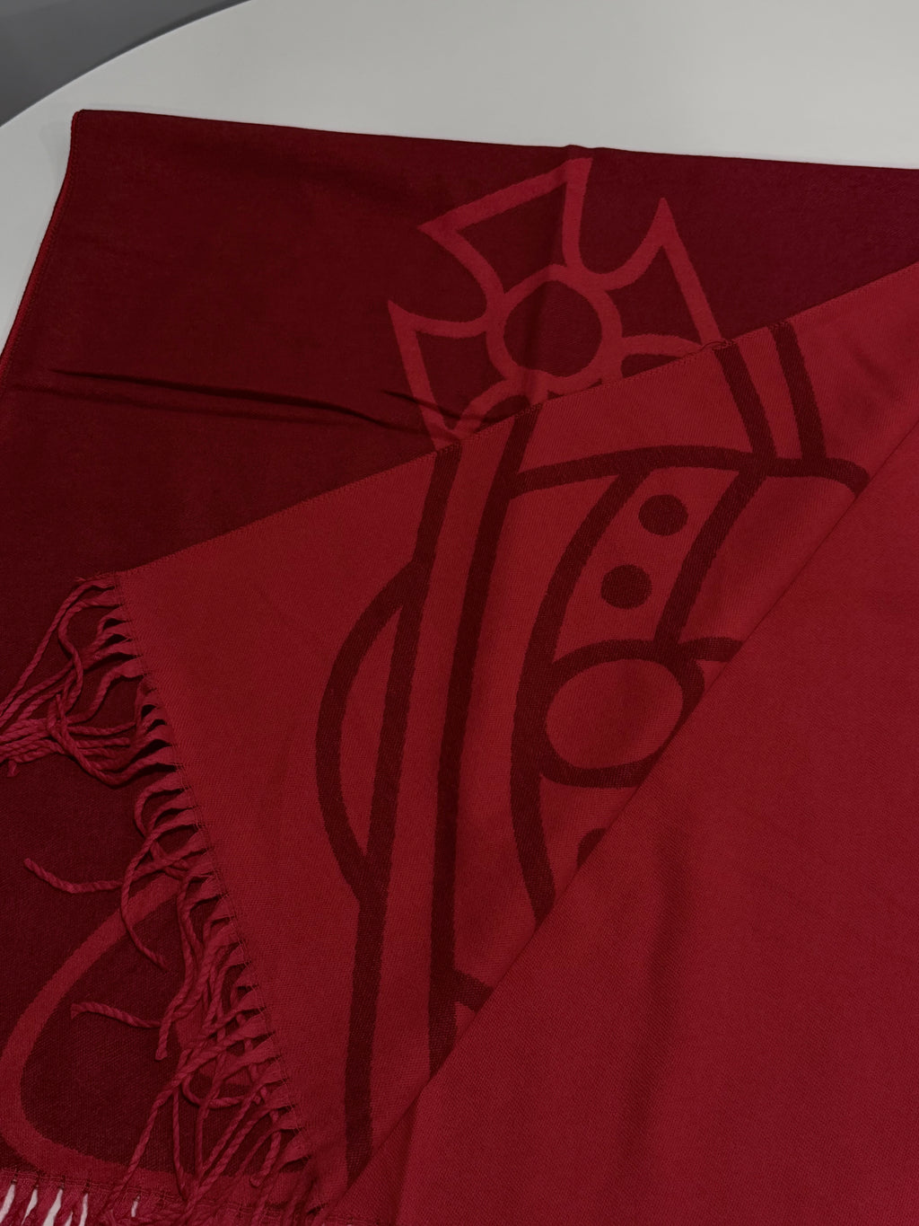 VW Double Side Single Orb Scarf - Red