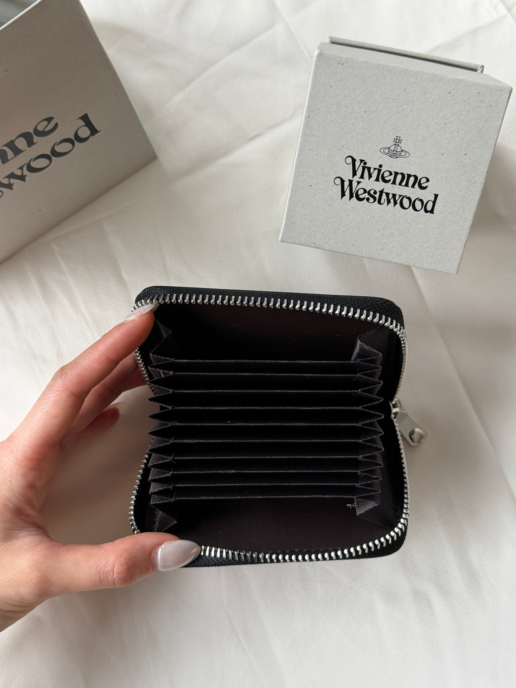 VW Accordion Zip Card Holder - Black