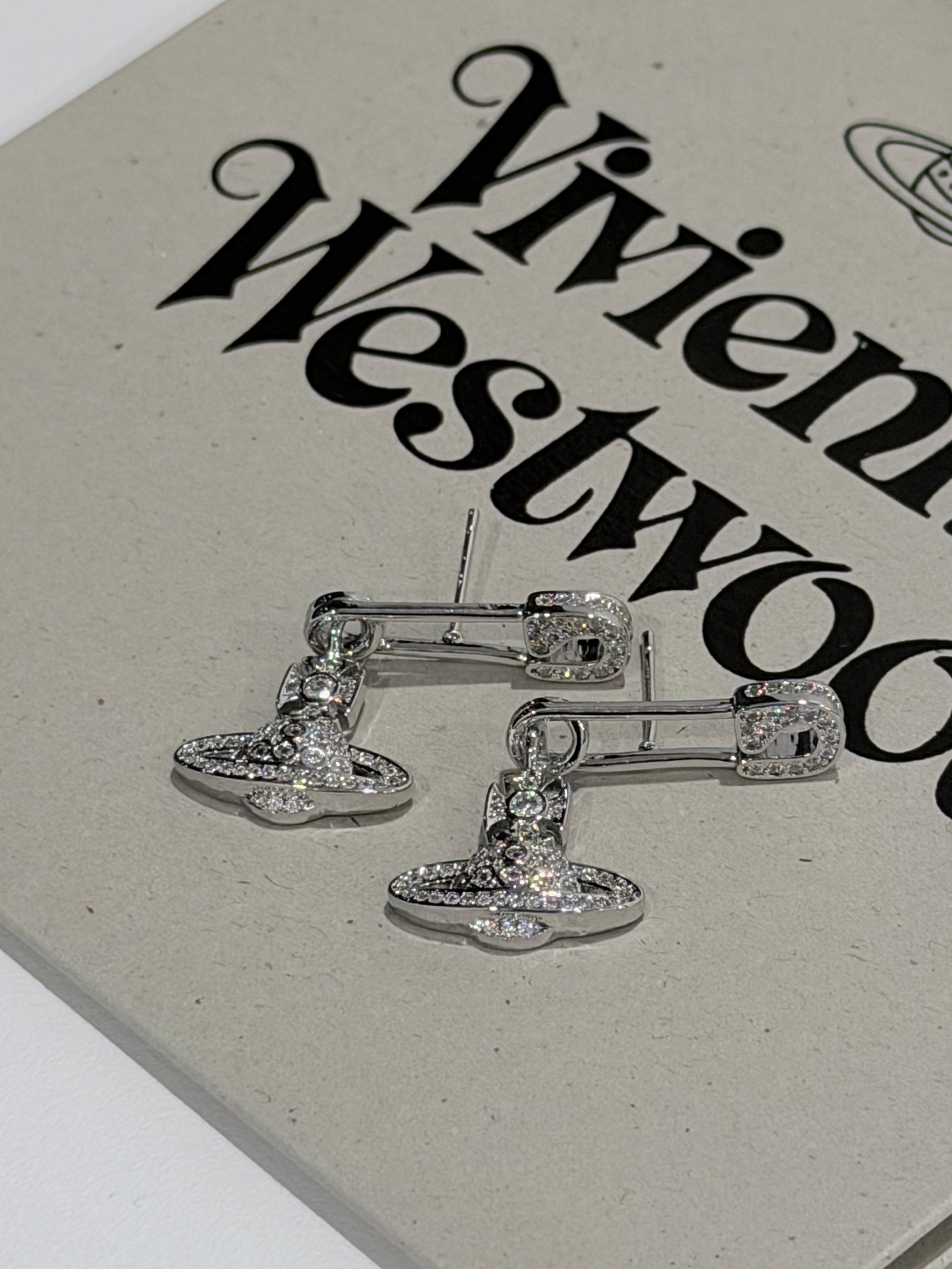 VW Lucrece Earrings - Silver