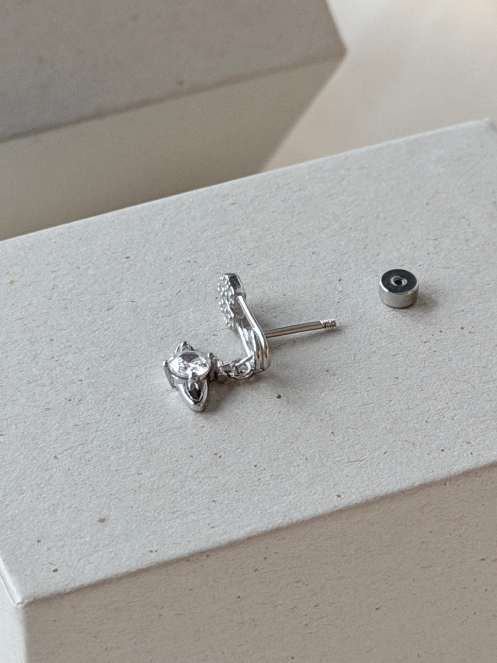 VW Mini Lucrece Earring - Silver