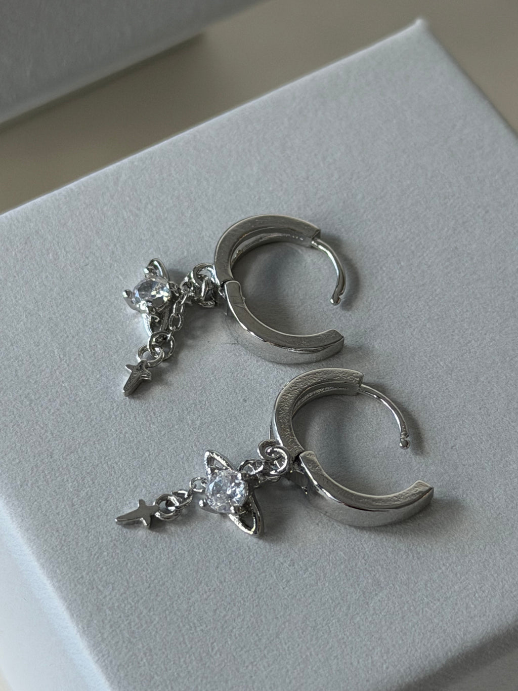 VW Issa Earrings