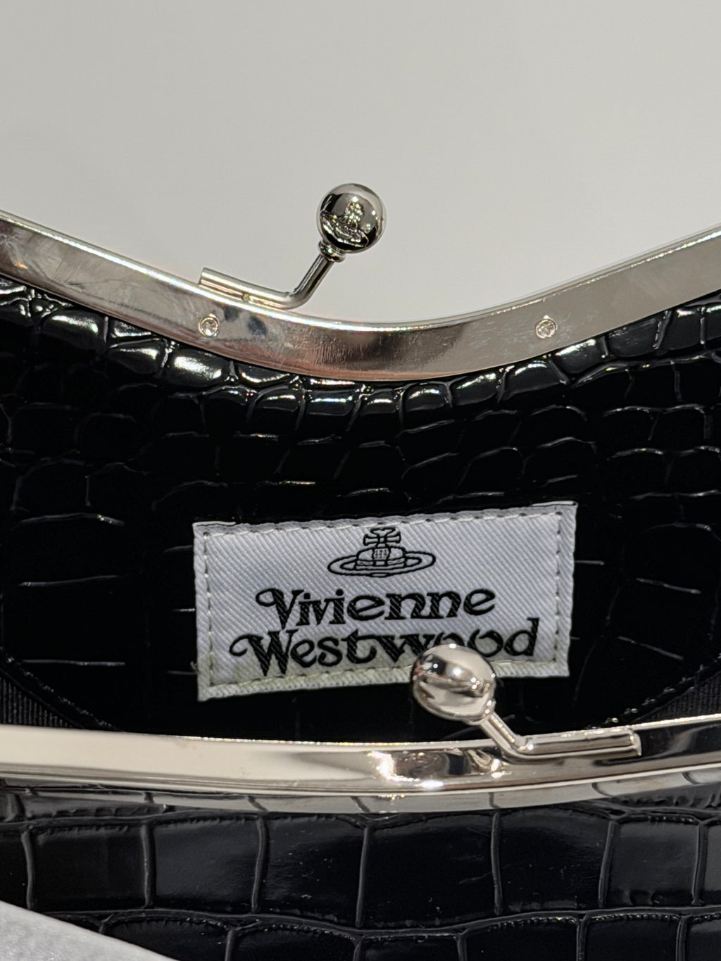 VW Charm Frame Purse - Glossy Black