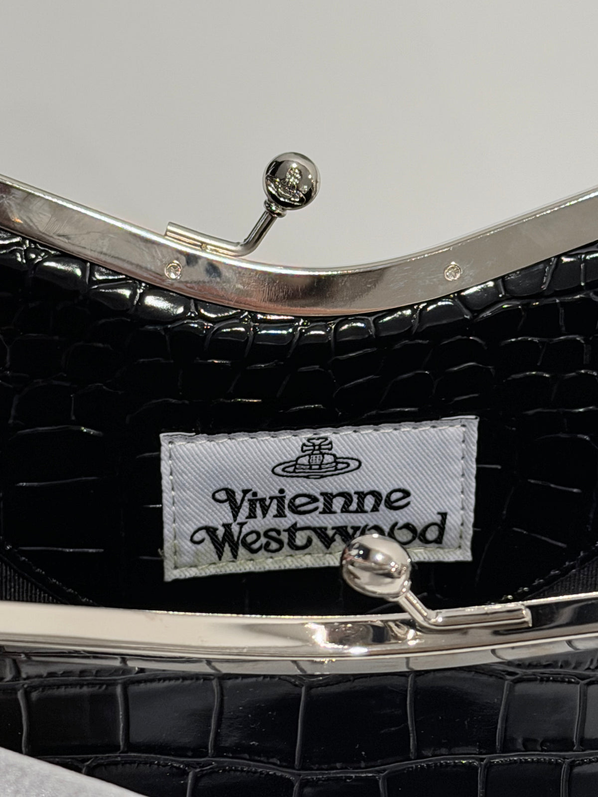 VW Charm Frame Purse - Glossy Black