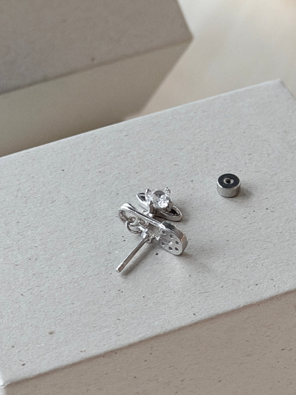 VW Mini Lucrece Earring - Silver