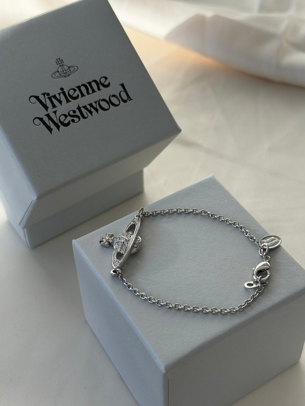 VW Mayfair Bas Relief Bracelet - Silver