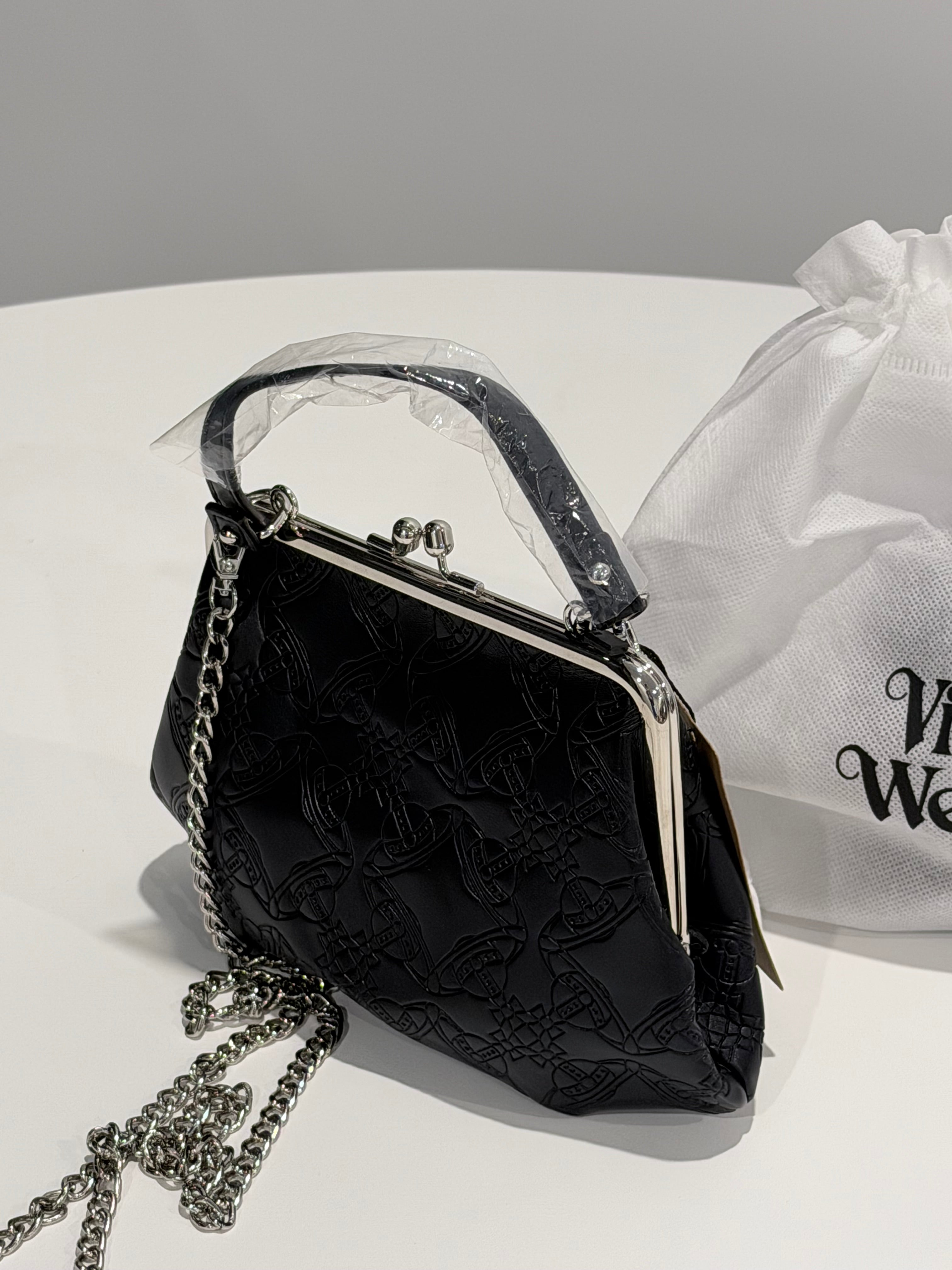 VW Granny Frame Purse - Black Print