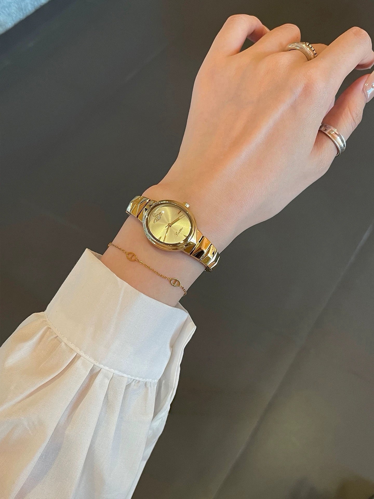 VW Armour Watch - Gold/Gold Link
