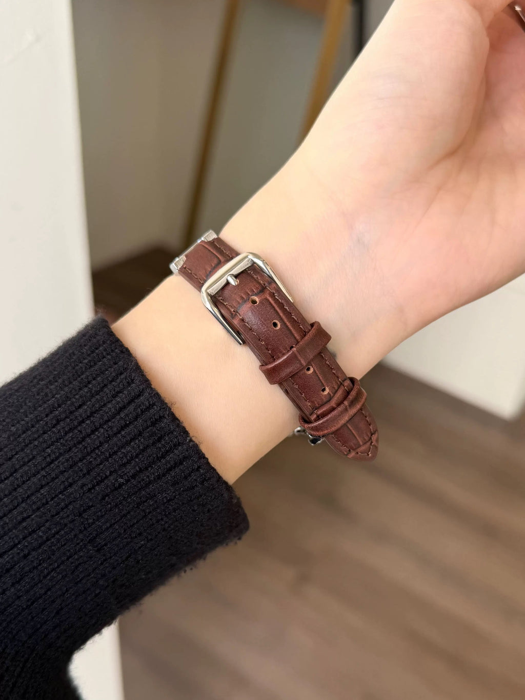 VW Vienna Crystal Watch Strap - Brown