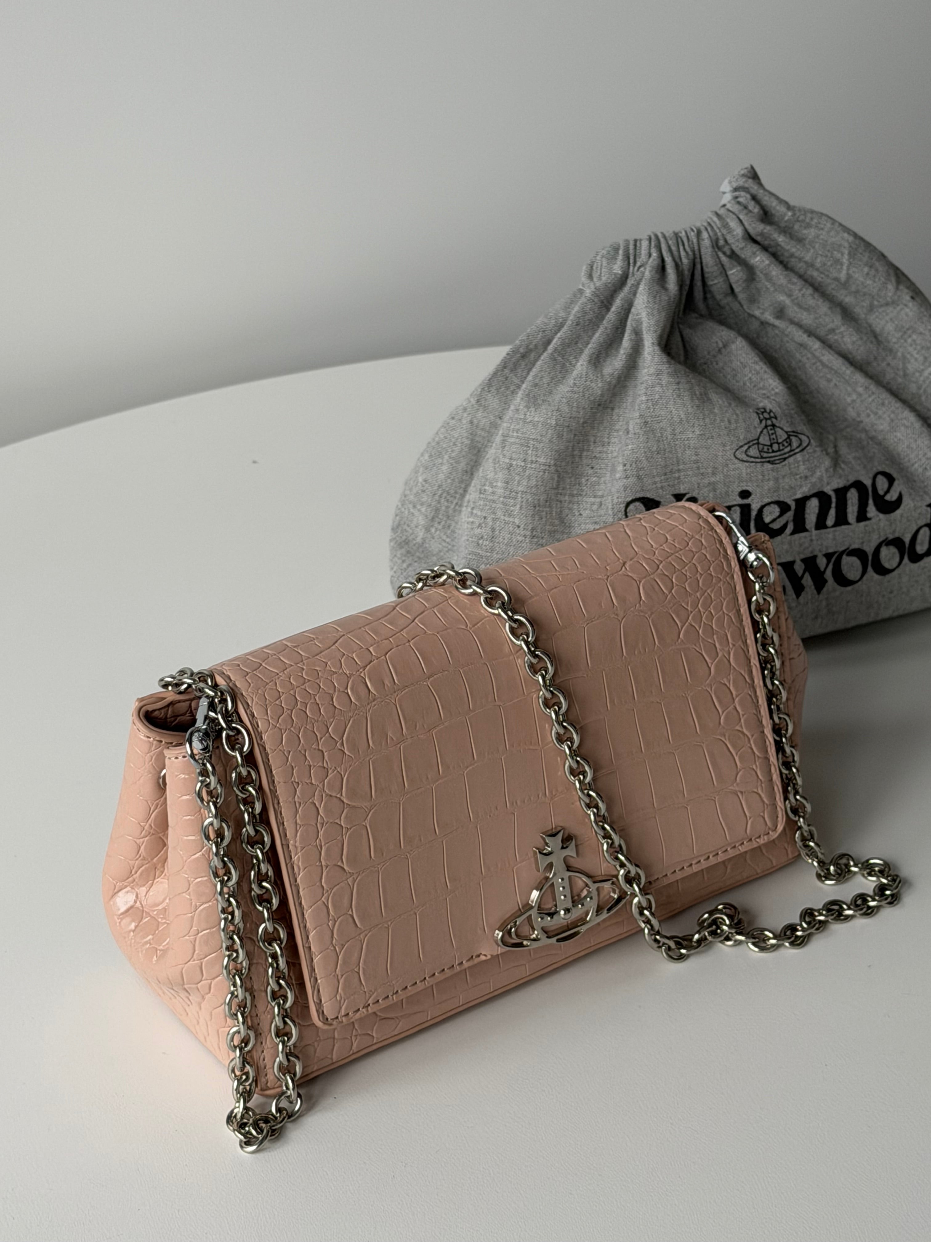 VW Hazel Medium Handbag - Light Pink