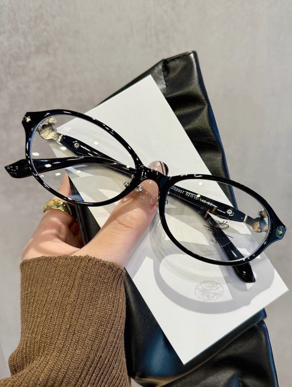 VW Vera Glasses - Black