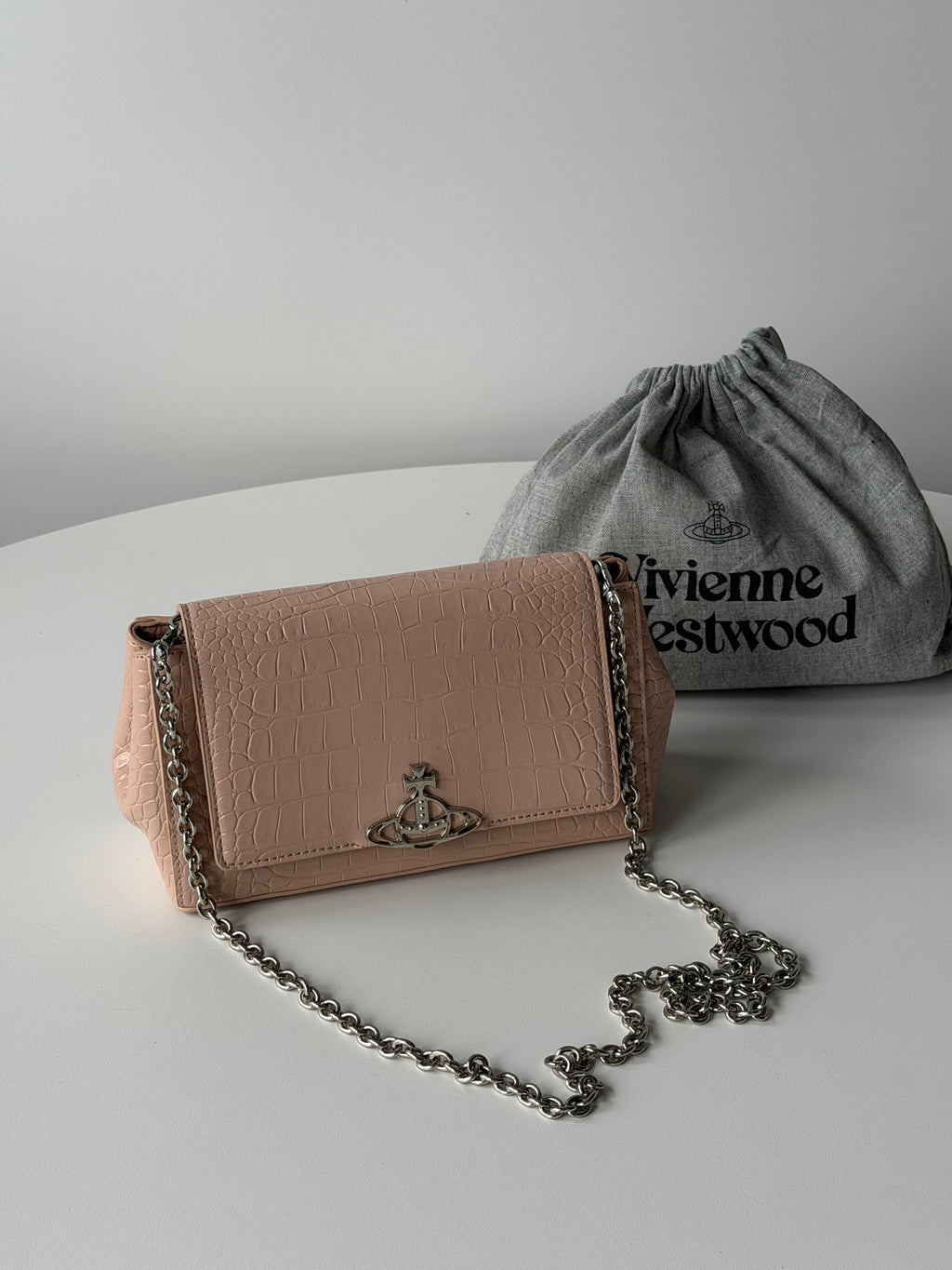 VW Hazel Medium Handbag - Light Pink