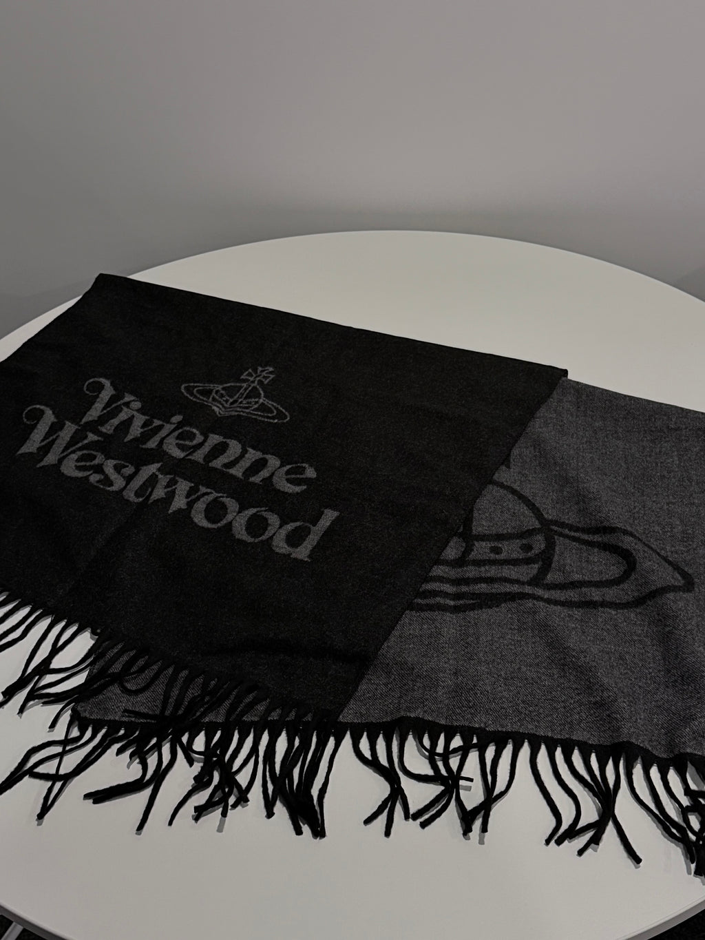 VW Single Orb And Lettering Scarf - Dark Gray