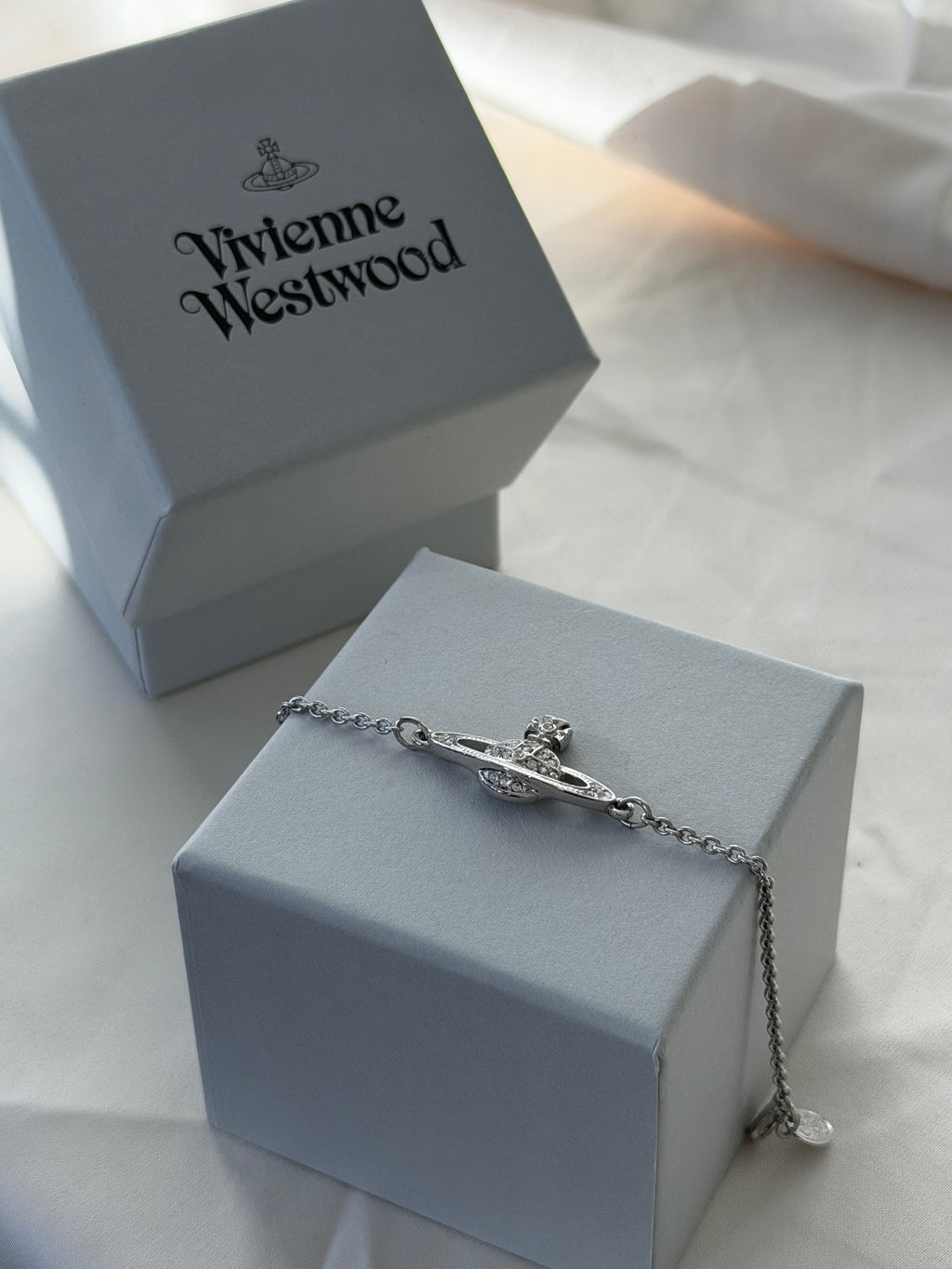 VW Mayfair Bas Relief Bracelet - Silver