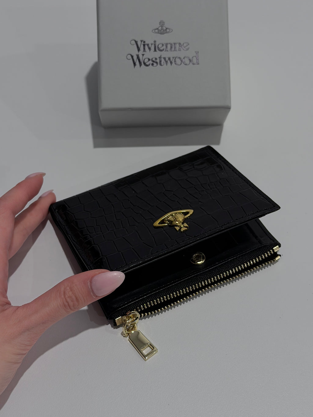 VW Slim Flap Purse - Black