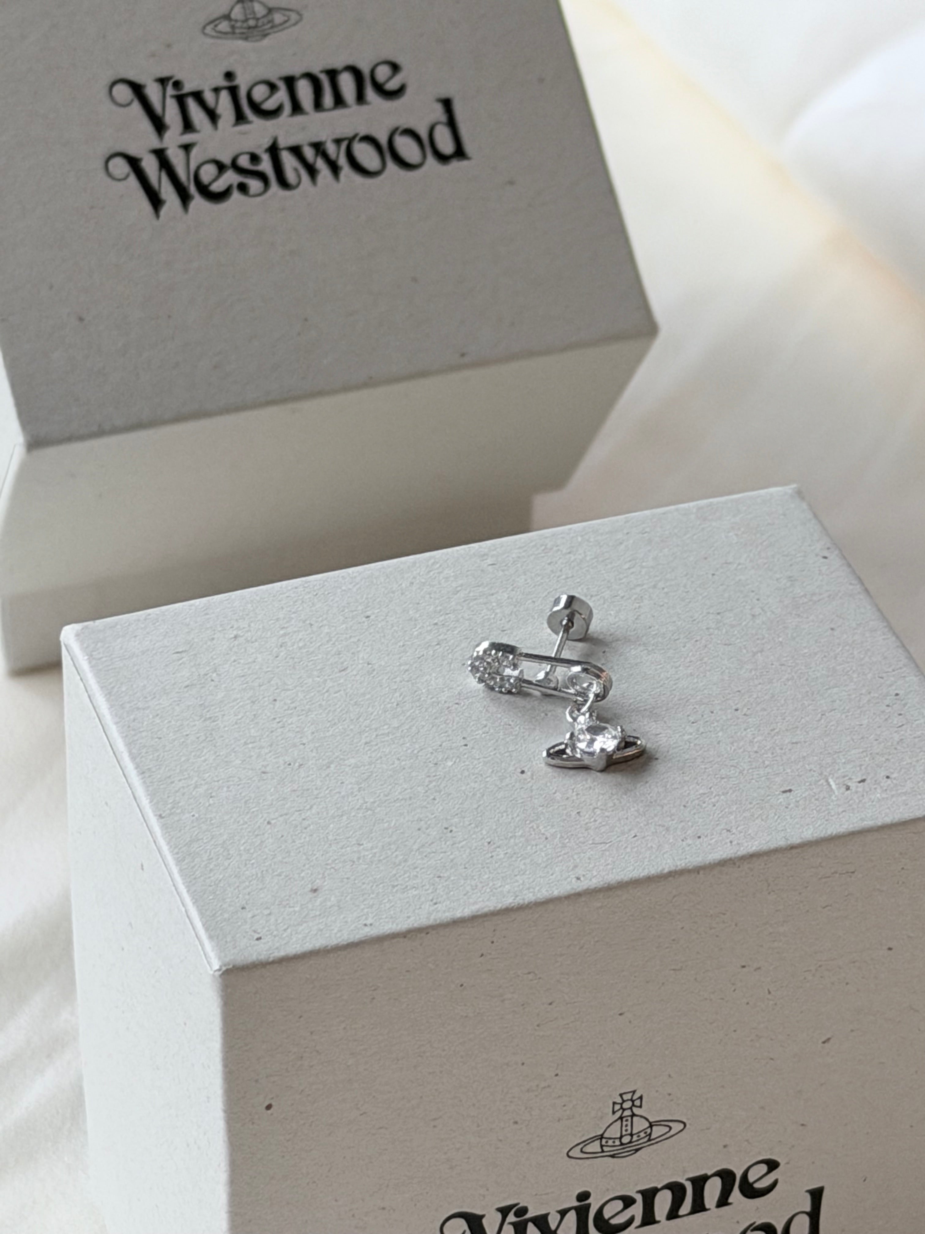 VW Mini Lucrece Earring - Silver