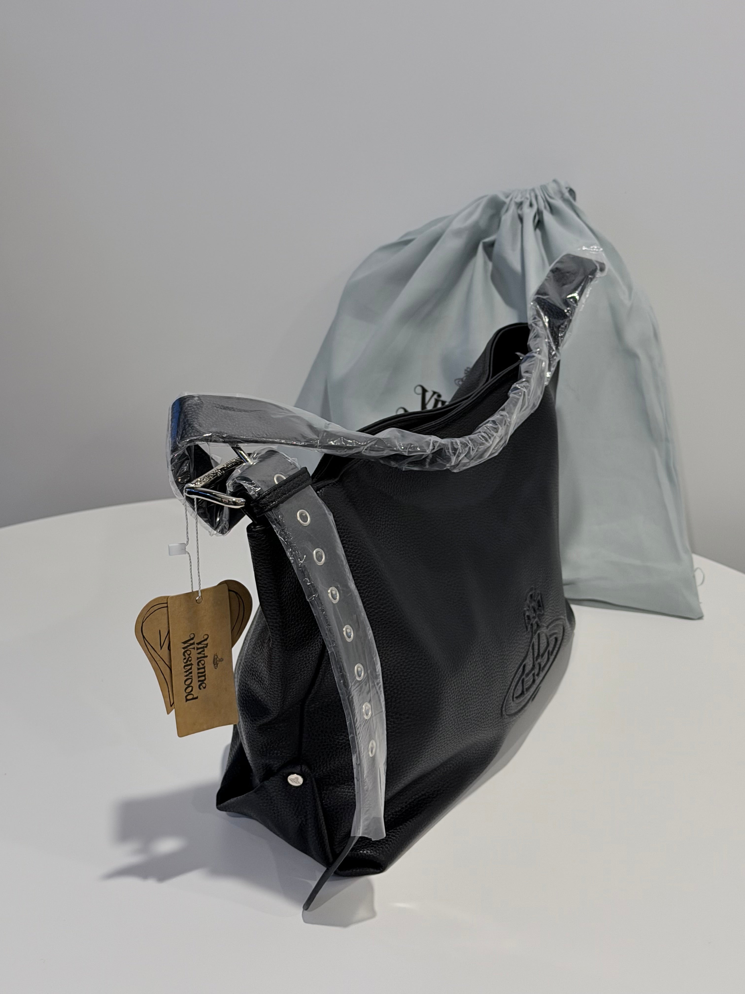 VW Maxime Large Shoulder Bag - Leather Black