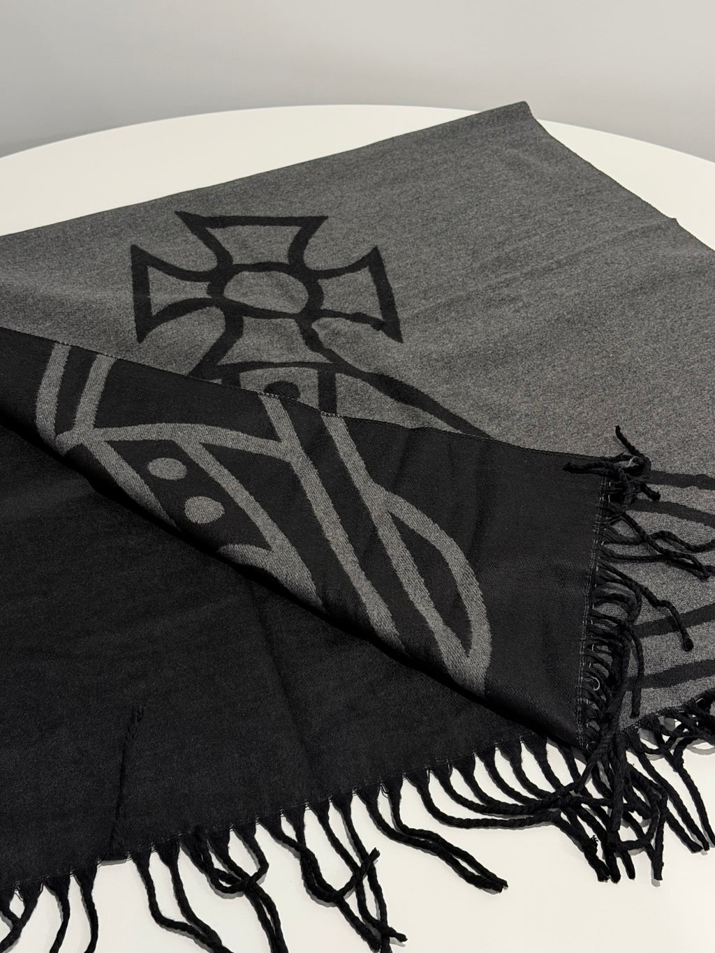 VW Double Side Single Orb Scarf - Dark Gray