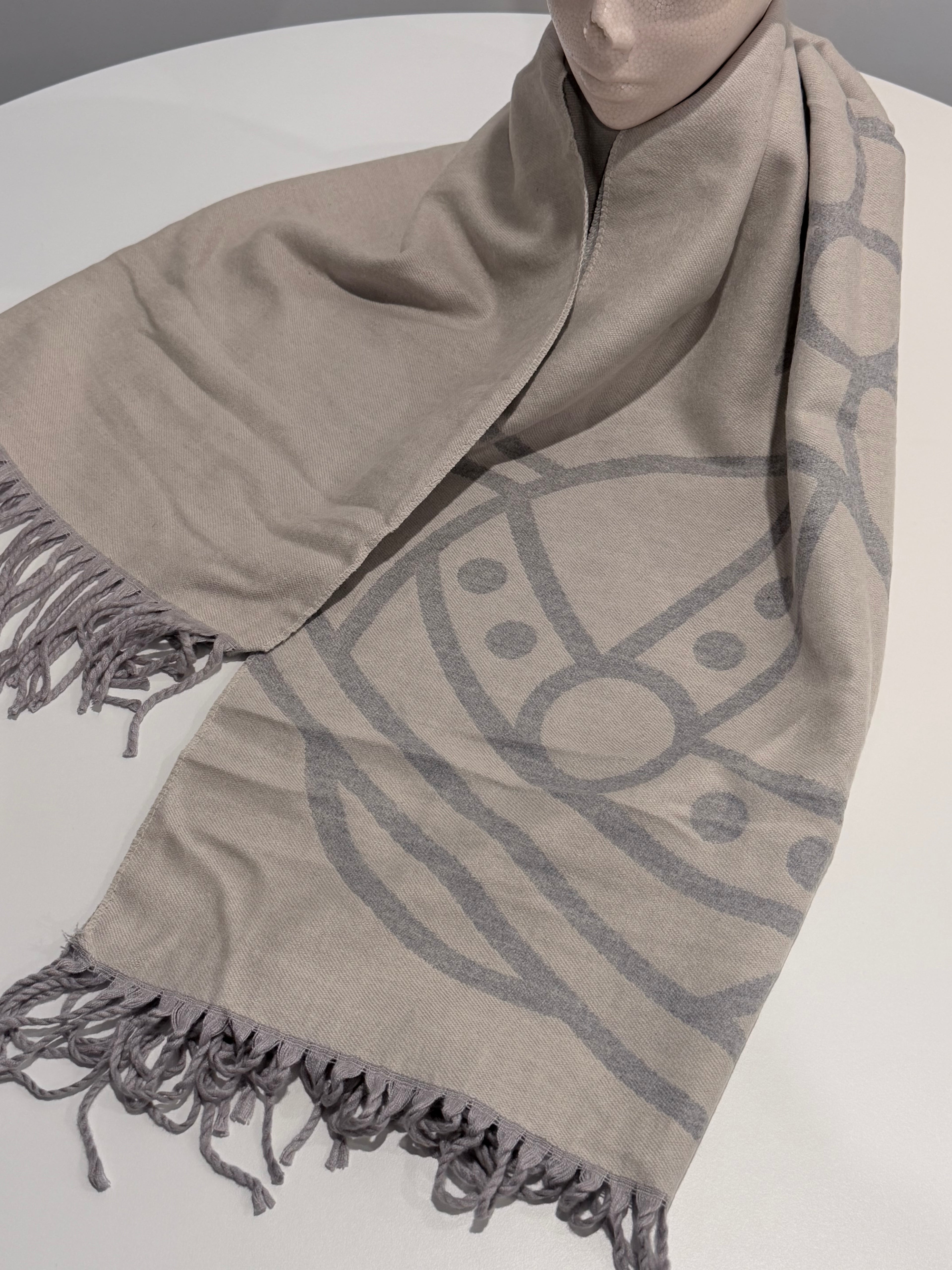 VW Double Side Single Orb Scarf - Grey