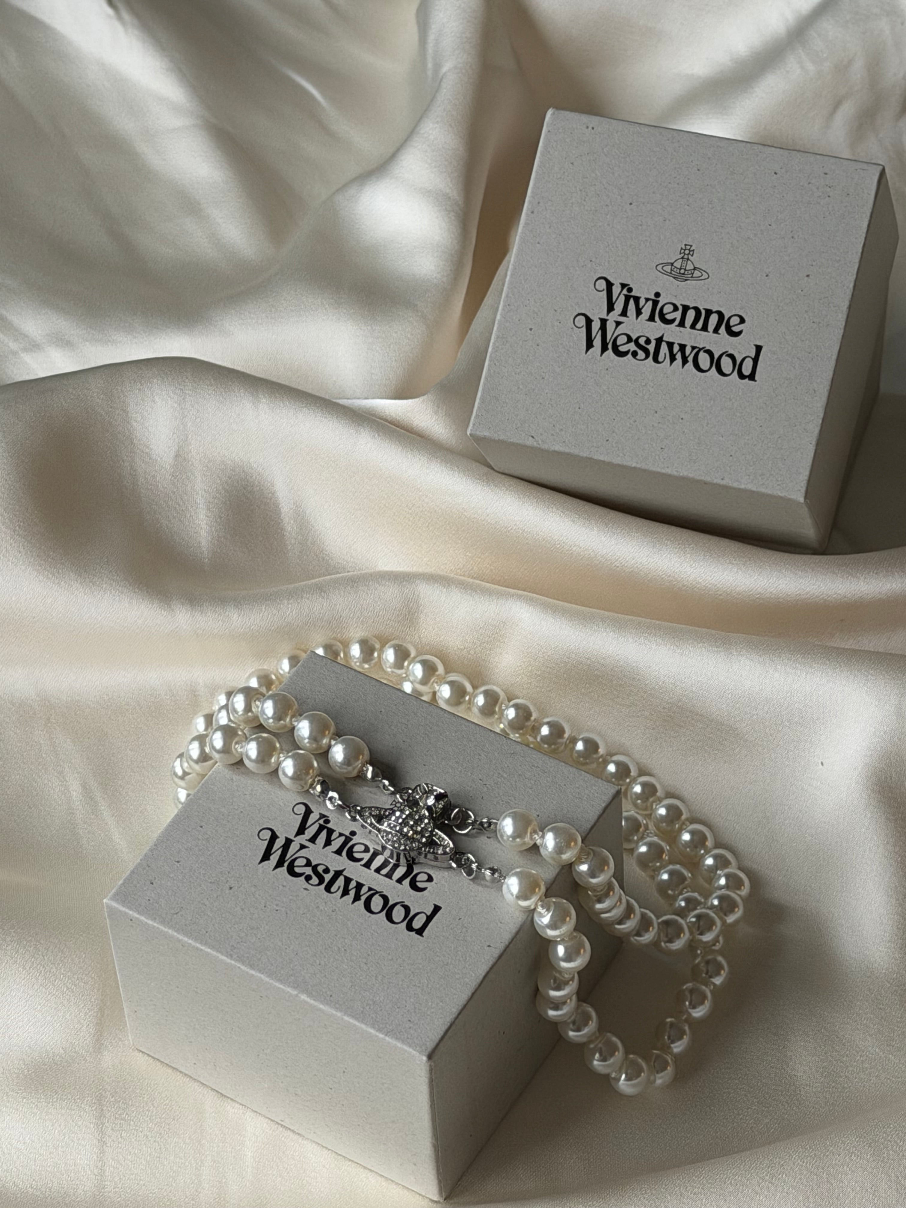 VW Two Row Pearl Bas Relief Choker - Silver
