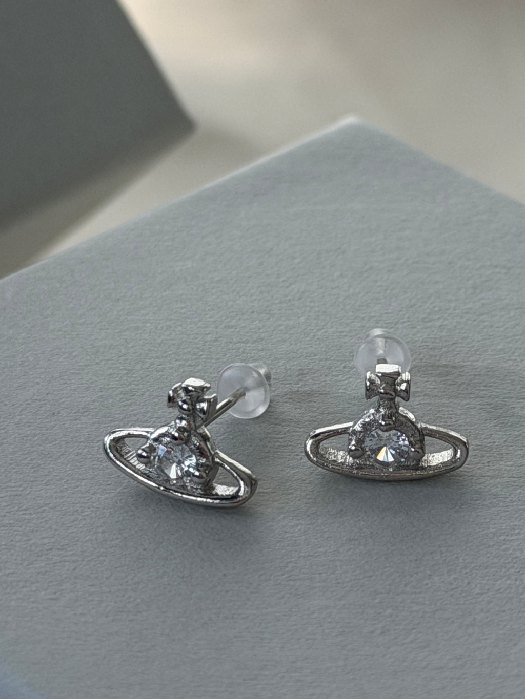 VW Nano Solitaire Earrings