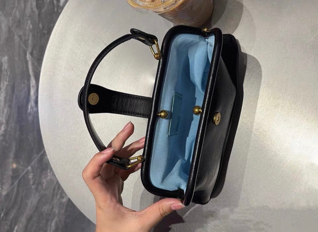 VW Jane Frame Purse - Matte Black