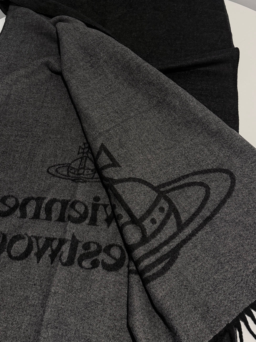 VW Single Orb And Lettering Scarf - Dark Gray
